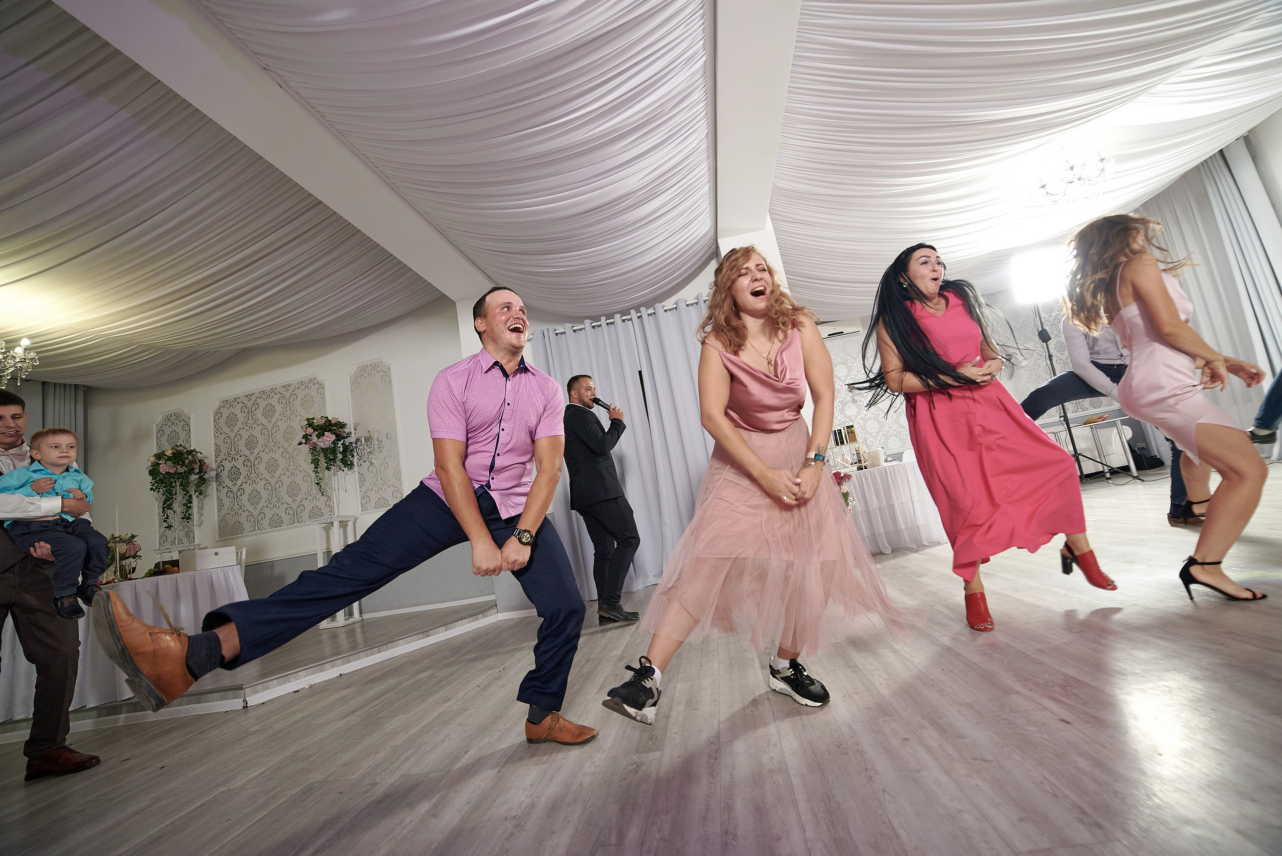 Ваш фотограф на свадьбу в Барнауле. Фотограф Опыт Качество Скорость Горный Алтай Барнаул