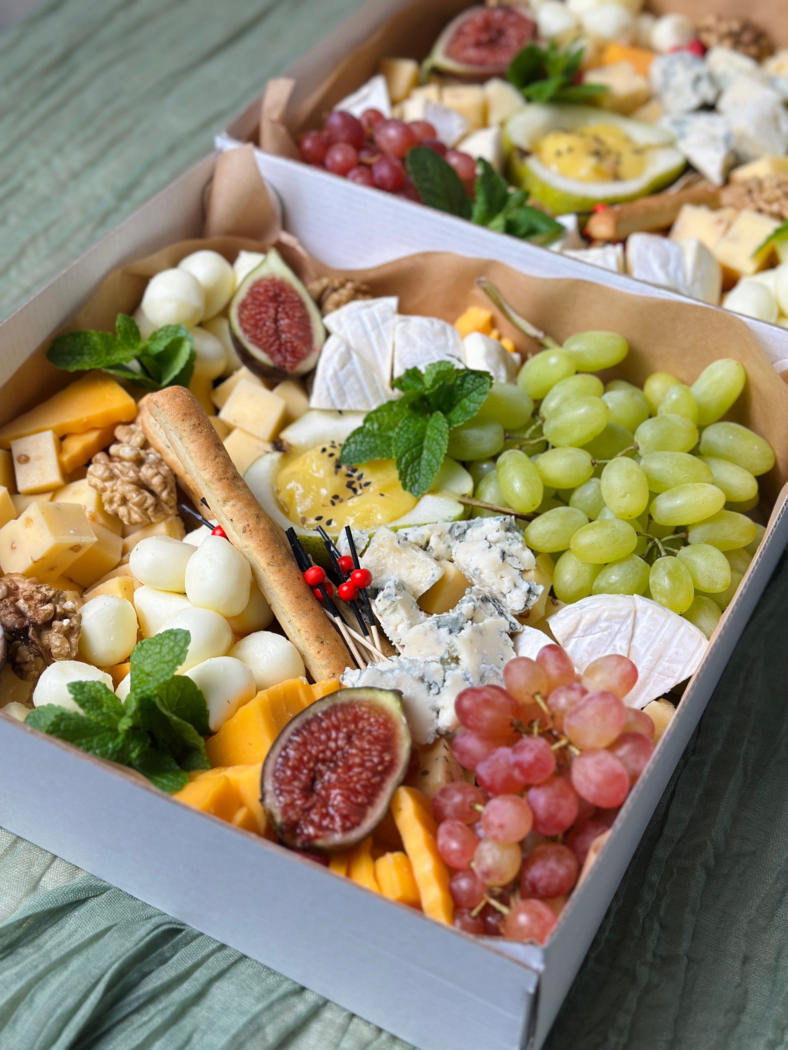 ГастроБоксы. Выездной кейтеринг, съедобные букеты, торты и сладости на заказ