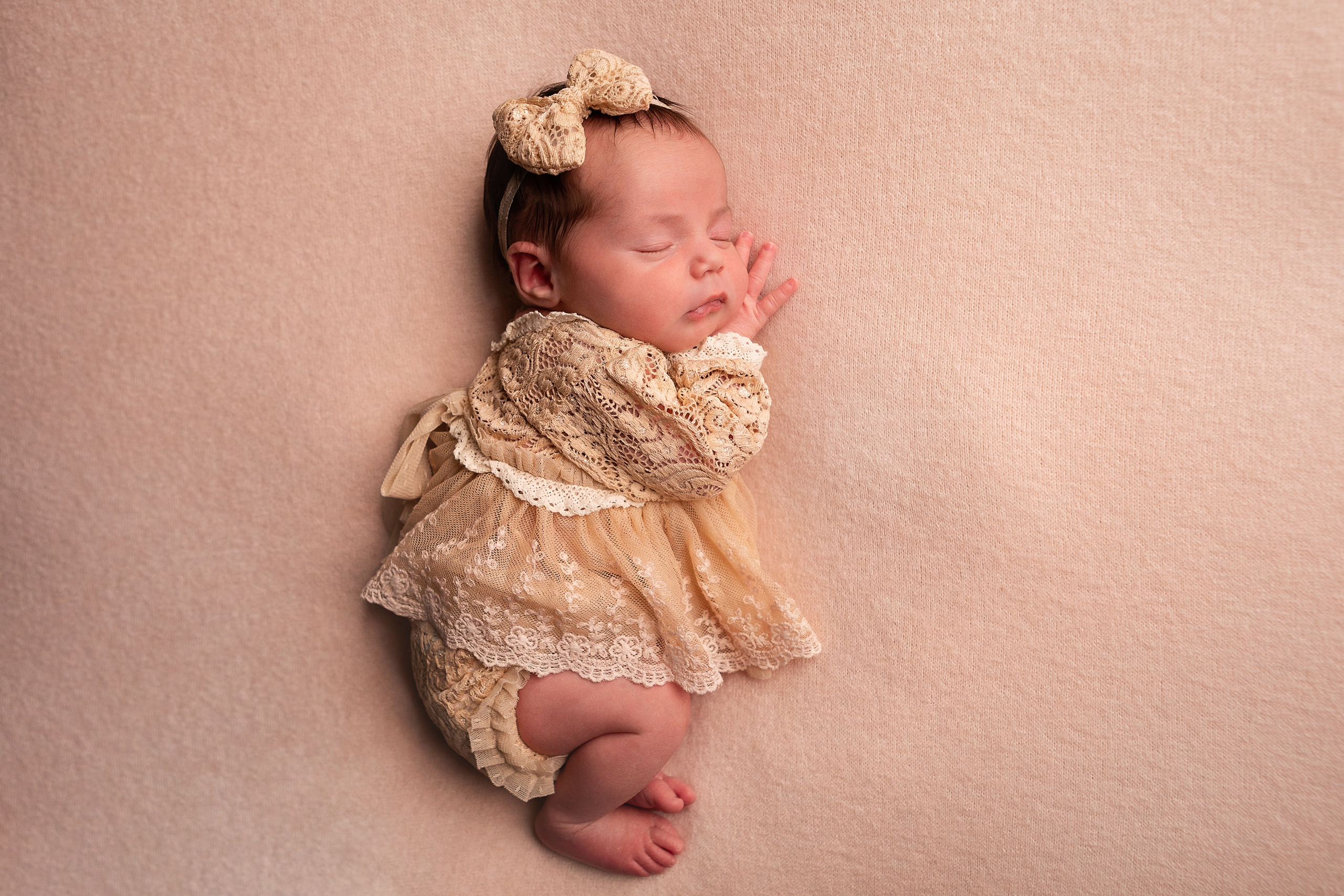 Новорожденные. ФОТОГРАФ НА ГОДИК, БЕРЕМЕННОСТИ, НОВОРОЖДЕННЫХ, КРЕЩЕНИЯ МОСКВА