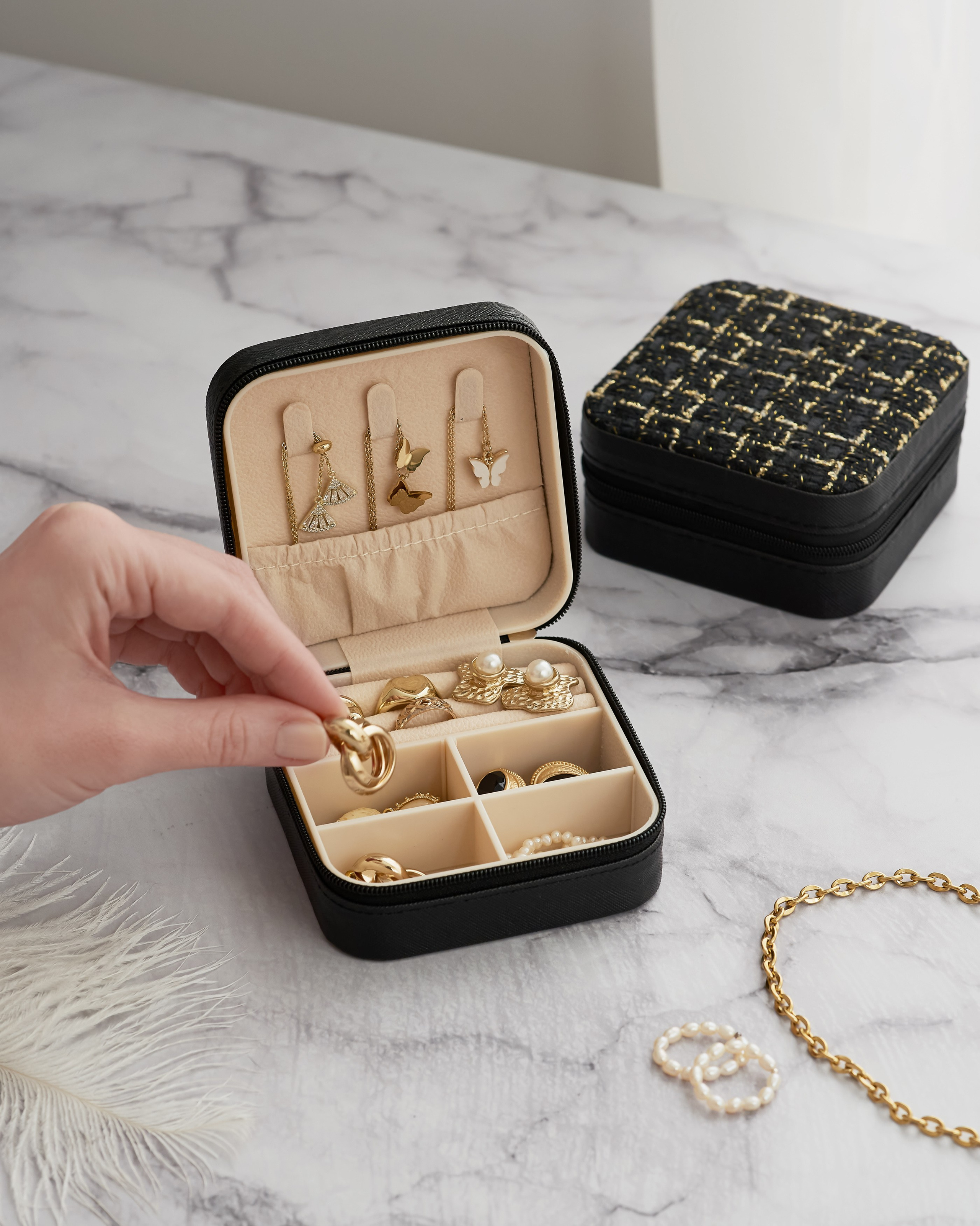 Шкатулка. Предметный фотограф, инфографика и видео в Санкт-Петербурге