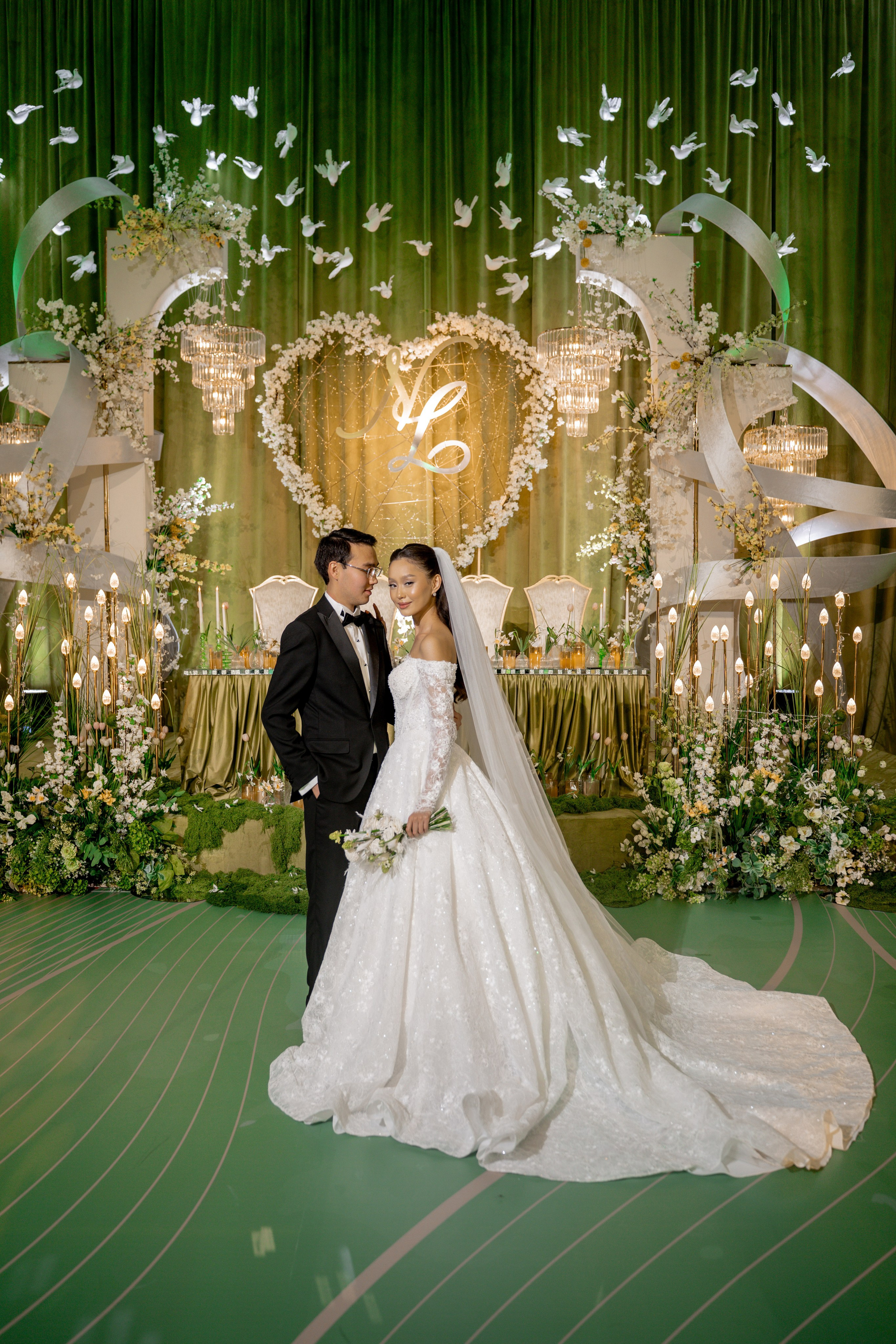 NURZHAN & LYAZZAT «MAHABBAT KOKTEMI». ___________________________________________________