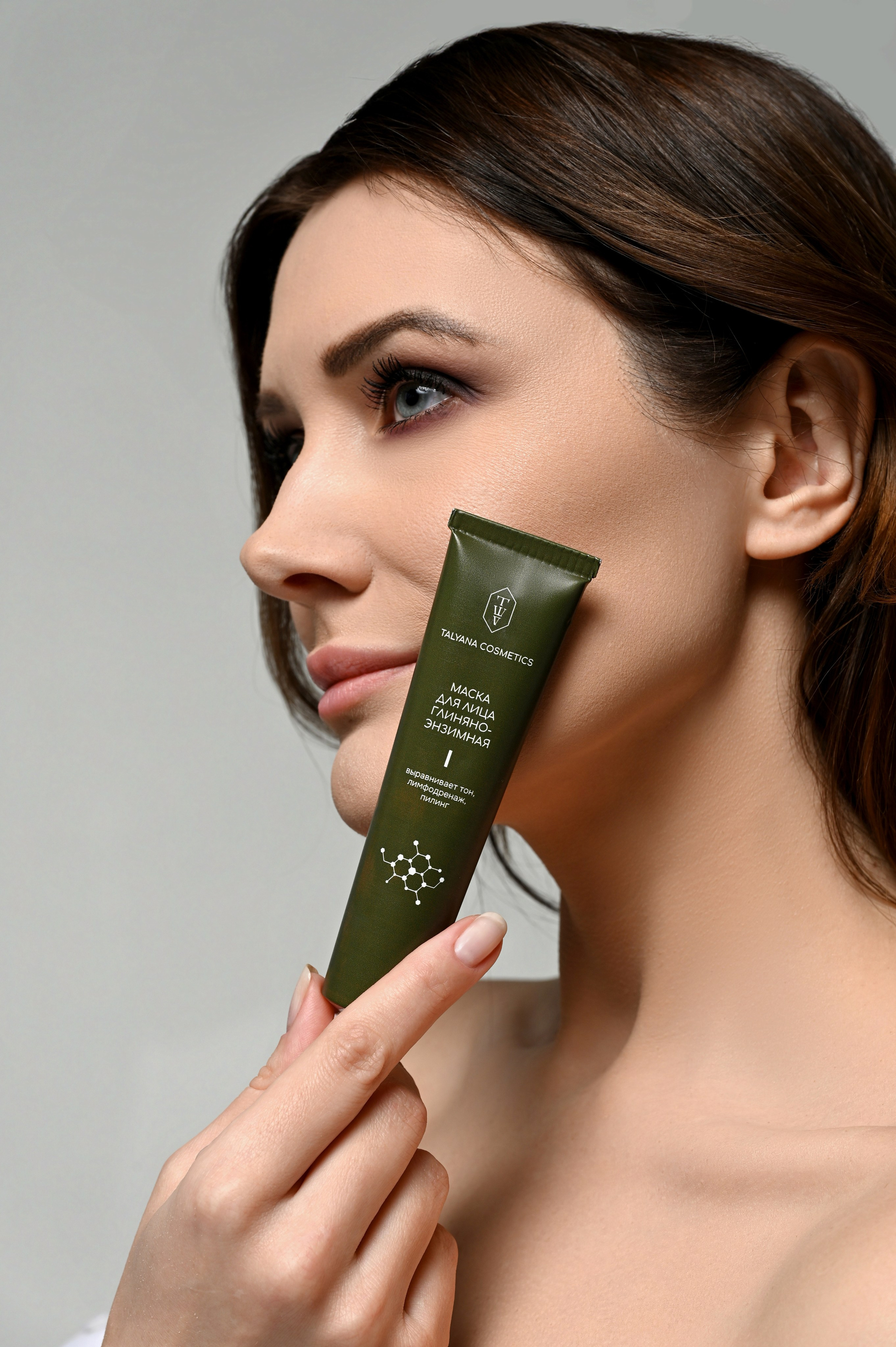 Уходовая и декоративная косметика. Предметная фото и видеосъемка в Саратове| Профессиональный фотограф