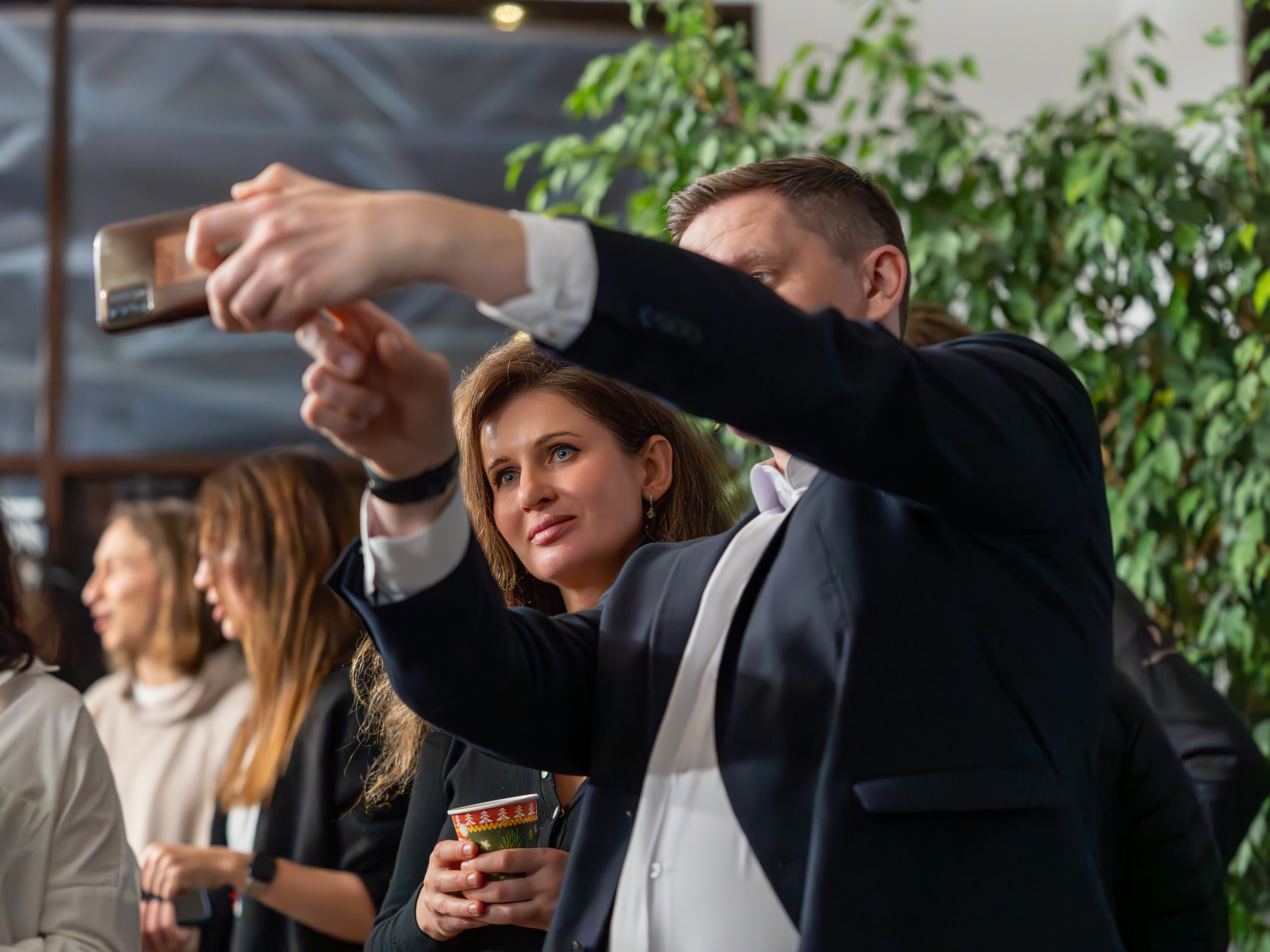 Предновогодняя встреча в пространстве Steford Hub. Репортажный фотограф в Красной Поляне и Сочи Павлюченко Екатерина