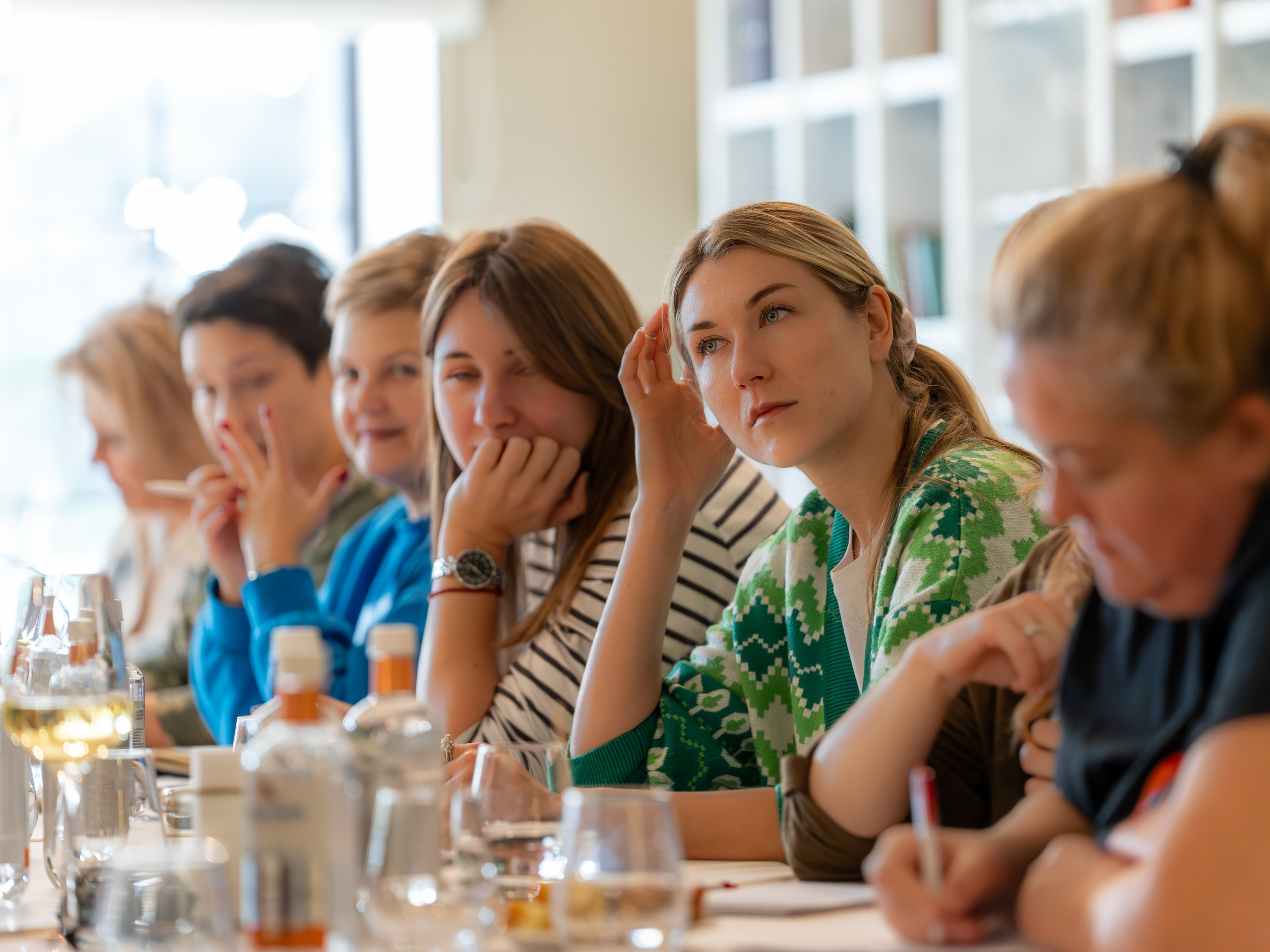 Литературная мастерская с Ольгой Шутовой в «Винотеррии». Репортажный фотограф в Красной Поляне и Сочи Павлюченко Екатерина