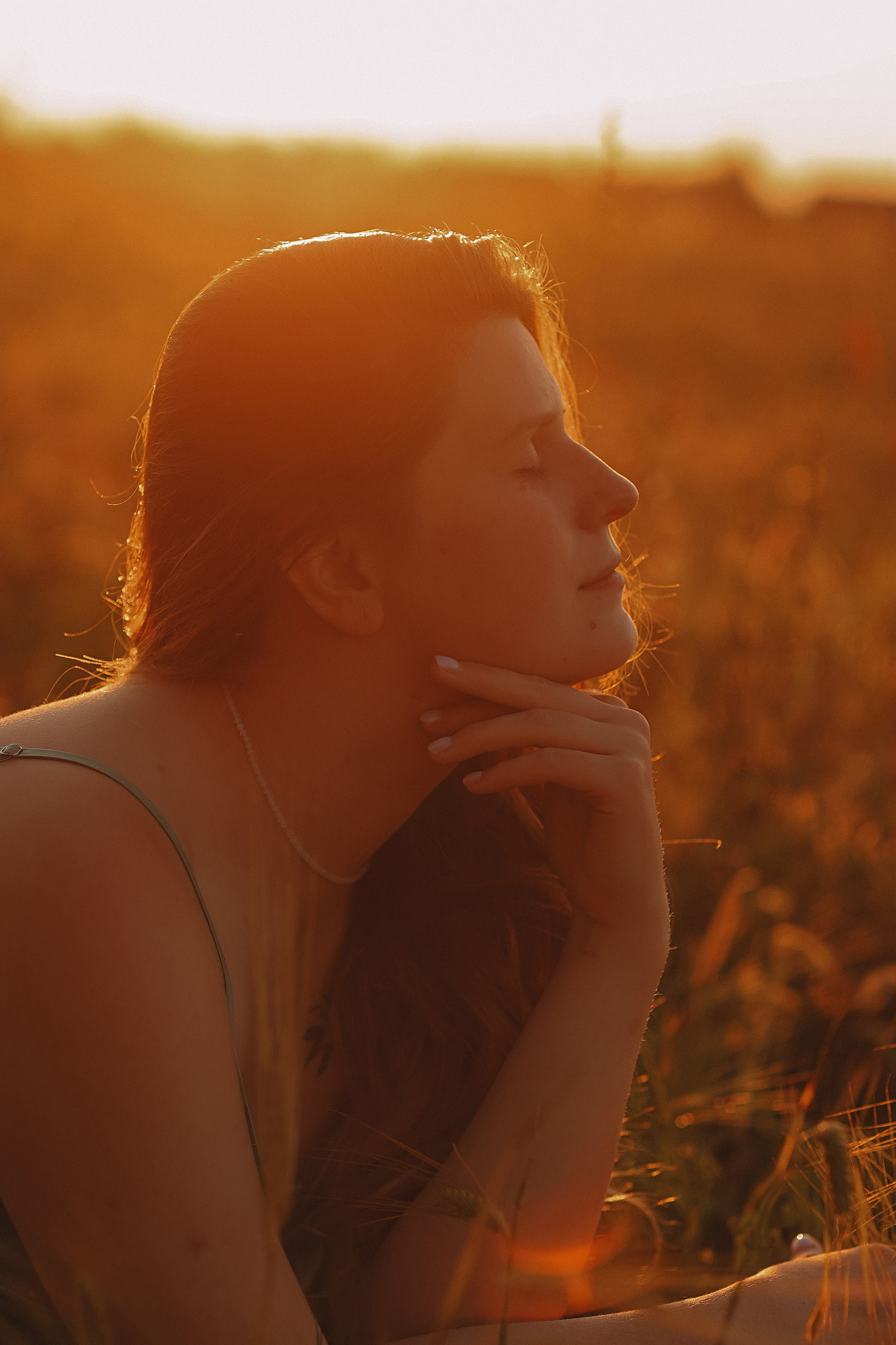 Закатное поле семейная. Семейный фотограф Тюмень, фотограф на роды Салмина Мария
