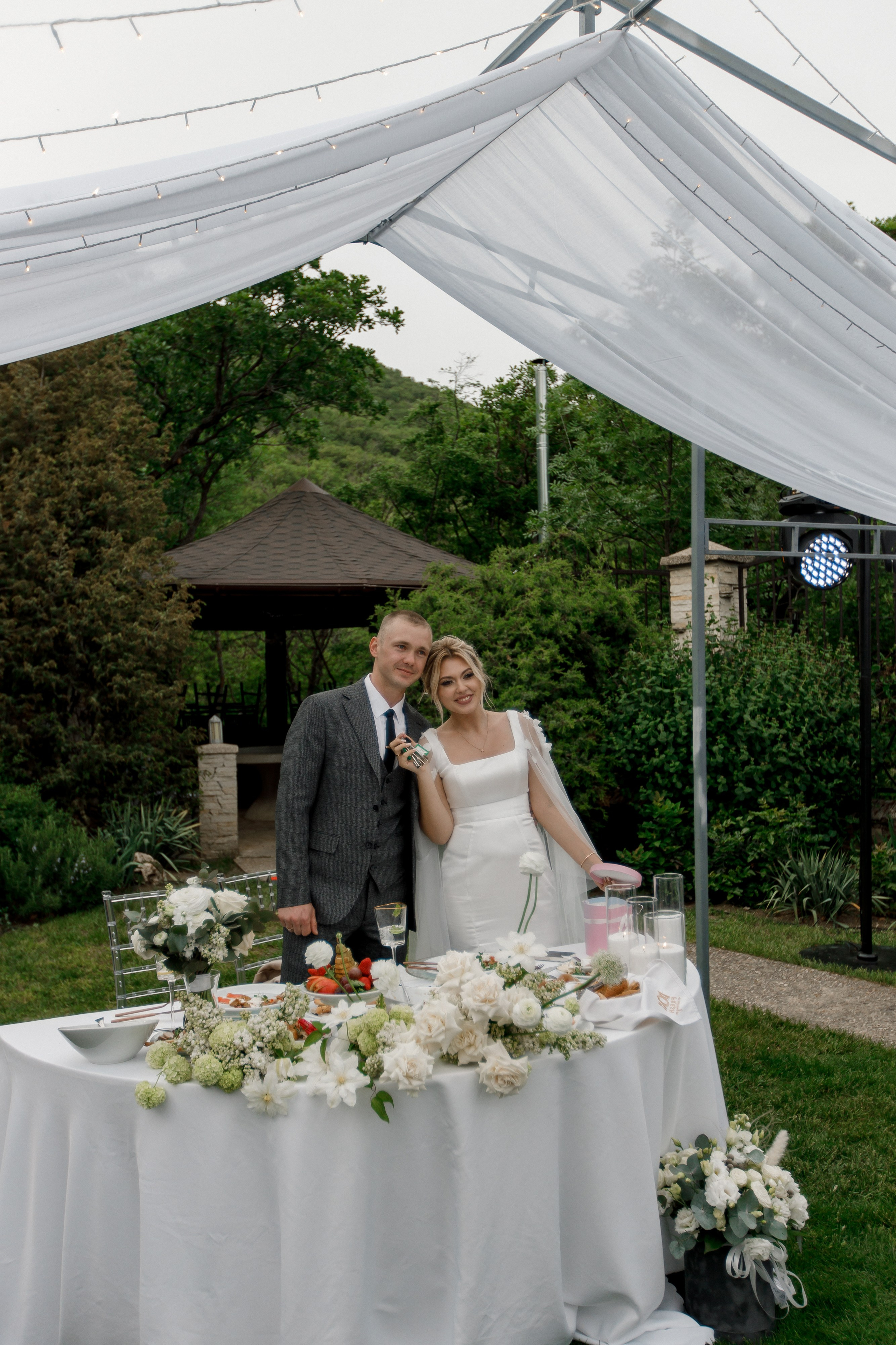 Денис и Алина. Белый замок. Фотограф Анна Лейман. Севастополь