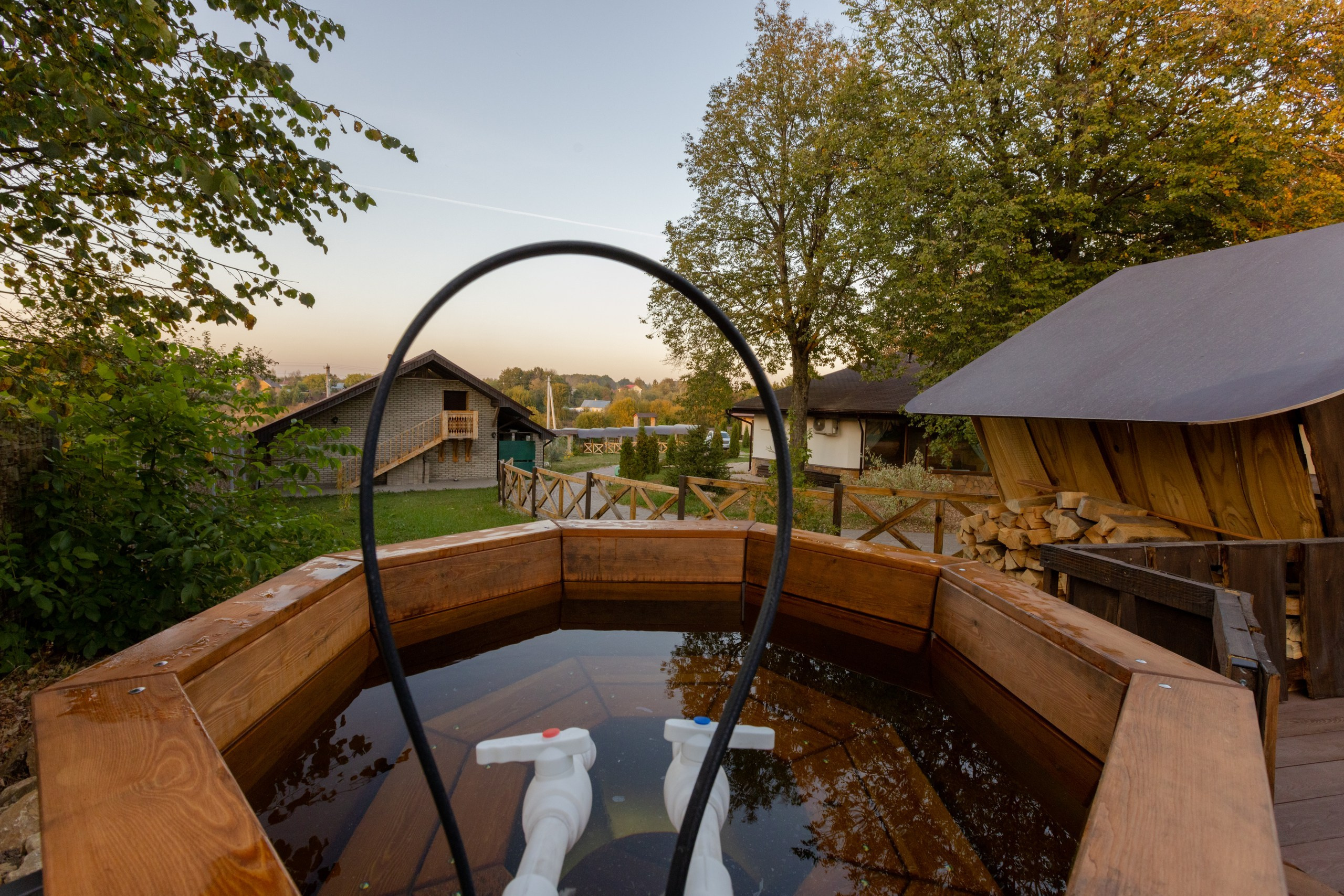 Большая Тросна вечером и новый бассейный комплекс. Фотограф в Туле Крупский АнДРей. Фотостудия «КАДР71» в Туле