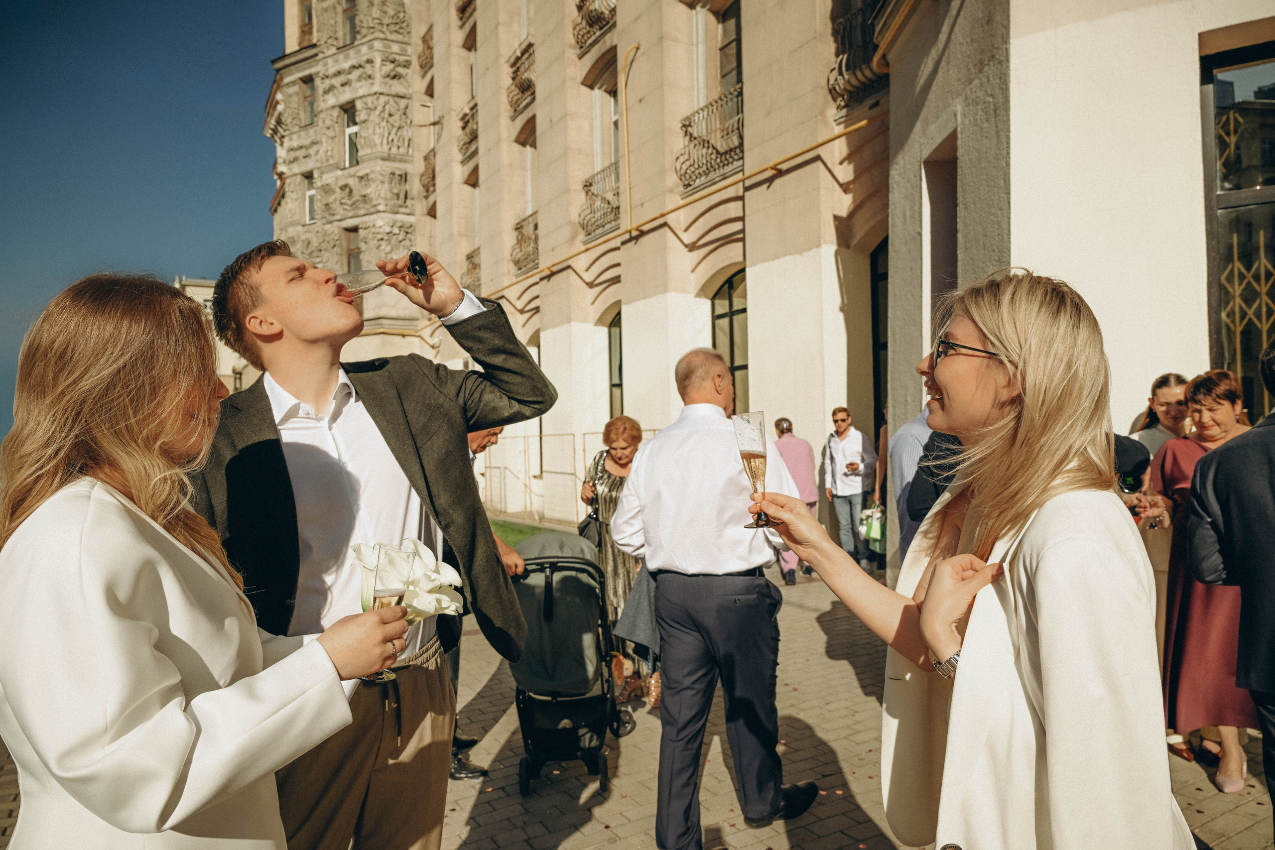 Настя и Роман.Прогулка Загс + репортаж с гостями. Семейный фотограф Москва-Воронеж Ирина Вронская