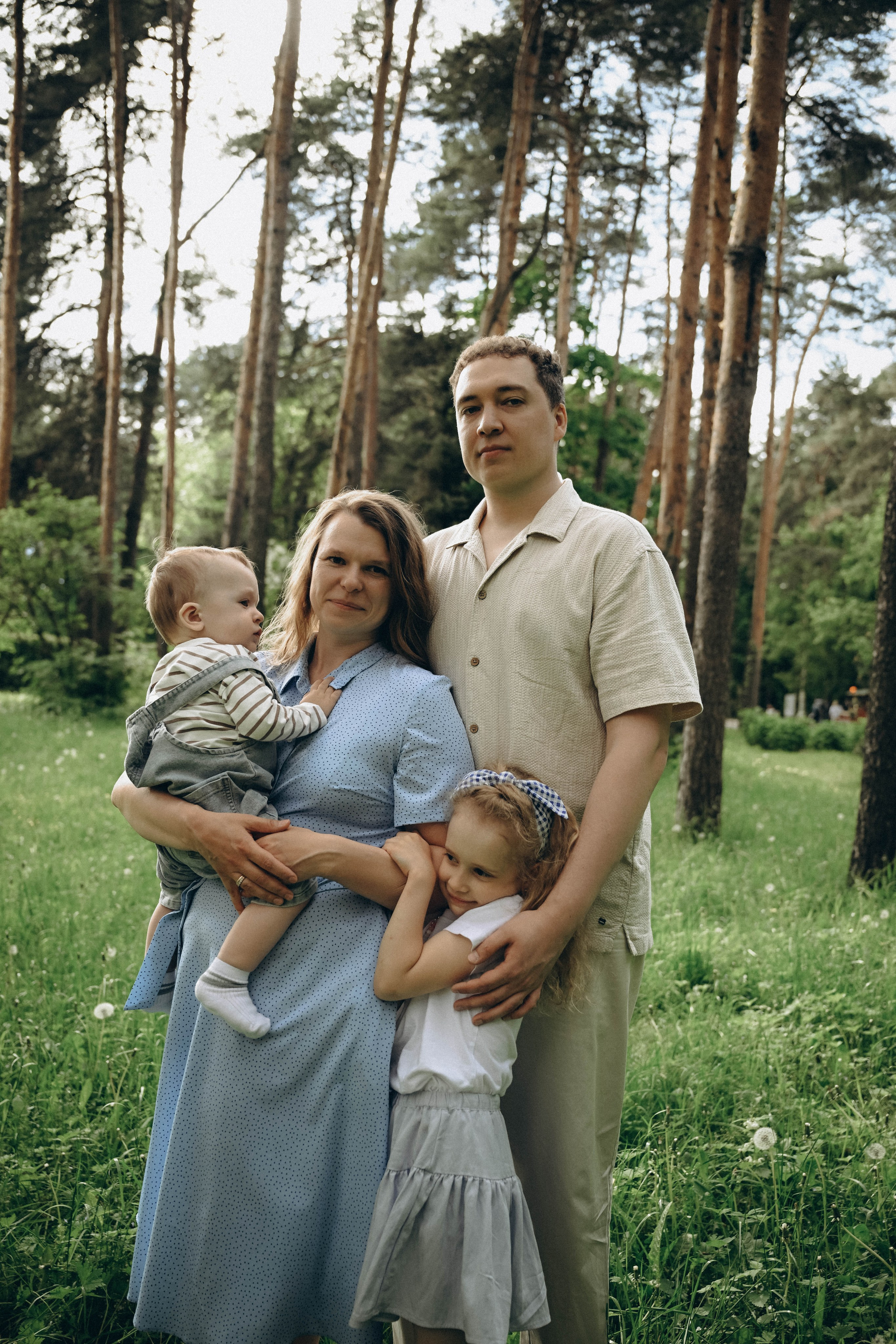 ВДНХ большая семья. Семейный фотограф Москва-Воронеж Ирина Вронская