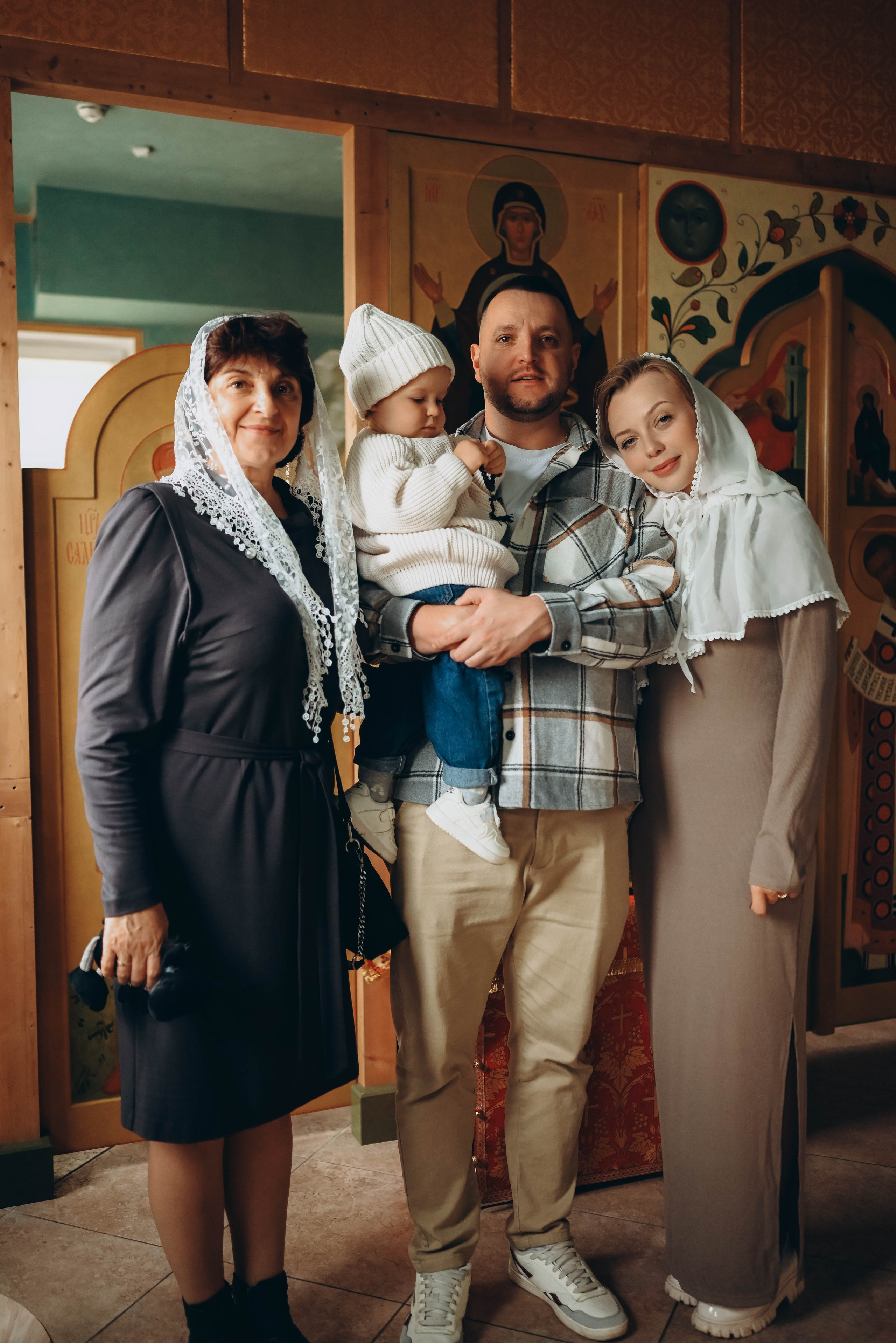 Таинство Крещения Александра в Храме прп Александра Свирского. Семейный фотограф Москва-Воронеж Ирина Вронская