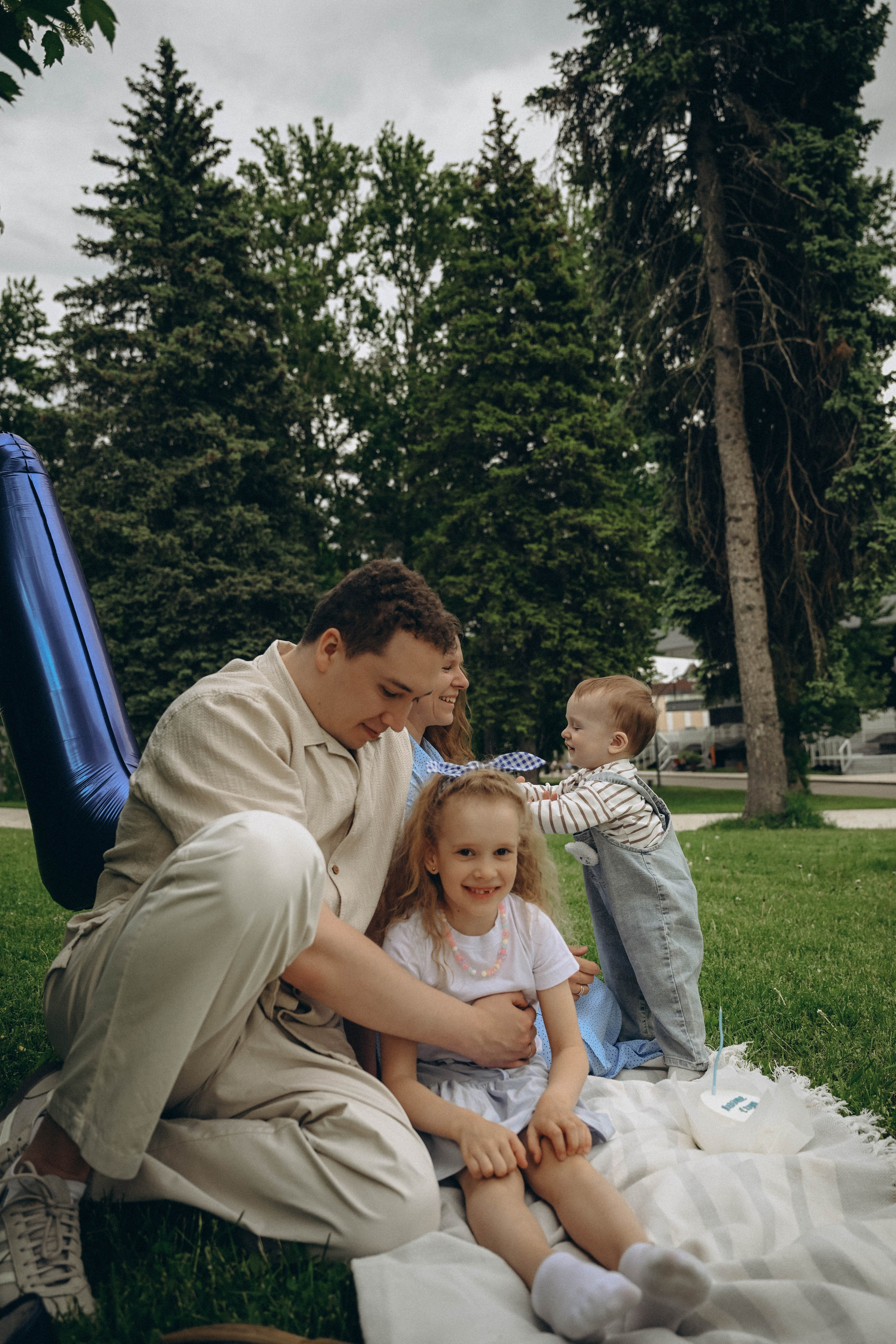 ВДНХ большая семья. Семейный фотограф Москва-Воронеж Ирина Вронская