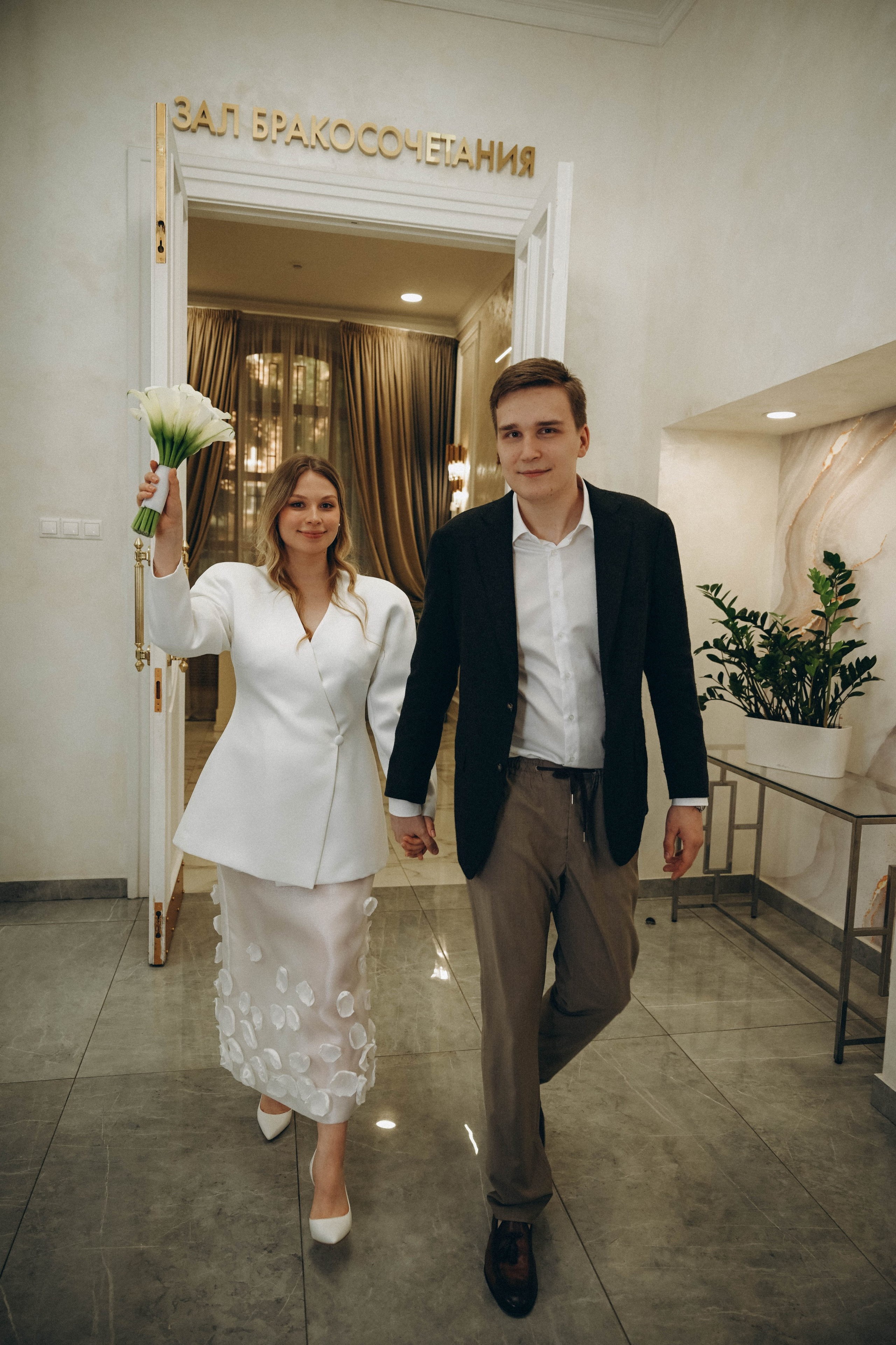 Настя и Роман.Прогулка Загс + репортаж с гостями. Семейный фотограф Москва-Воронеж Ирина Вронская
