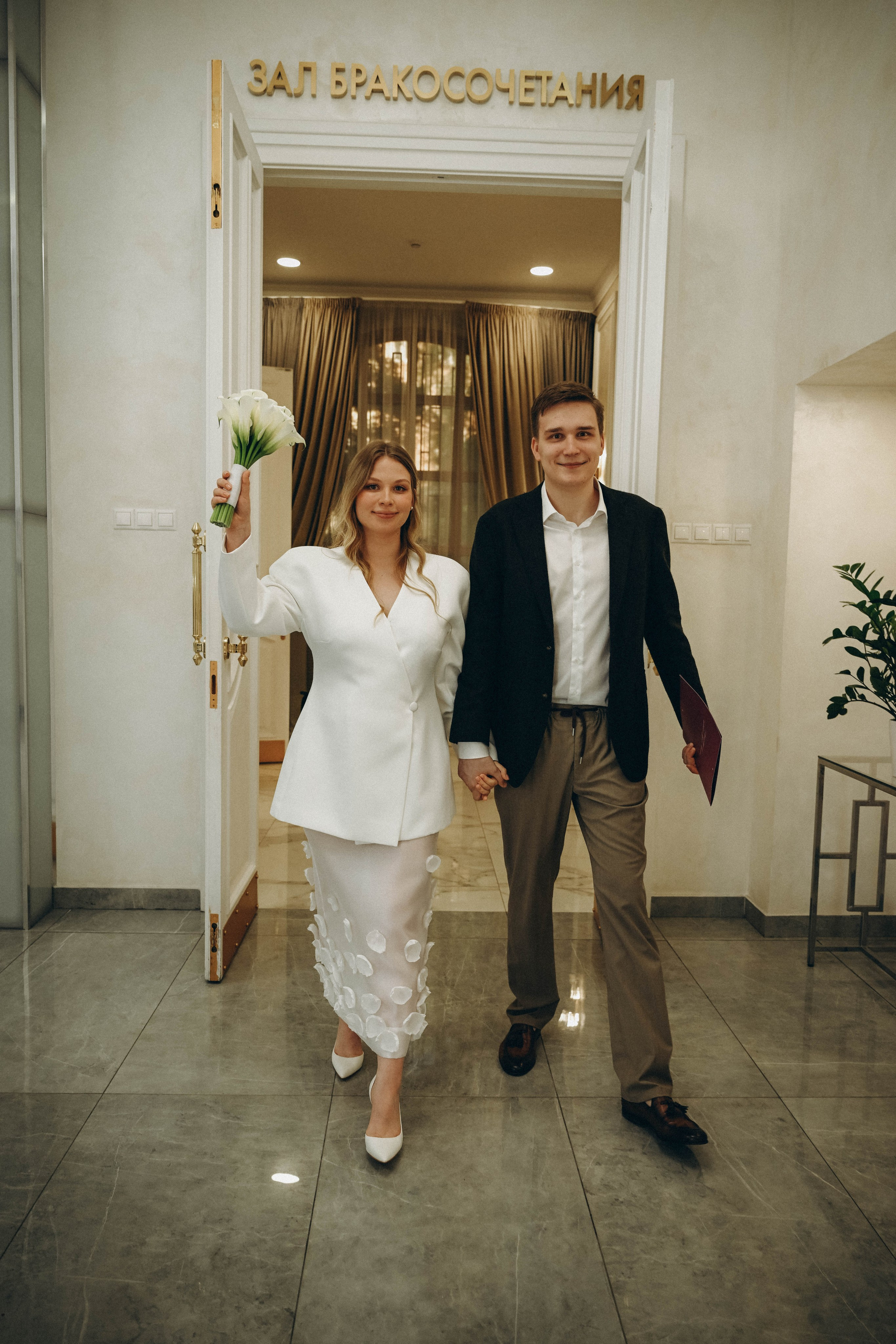 Настя и Роман.Прогулка Загс + репортаж с гостями. Семейный фотограф Москва-Воронеж Ирина Вронская