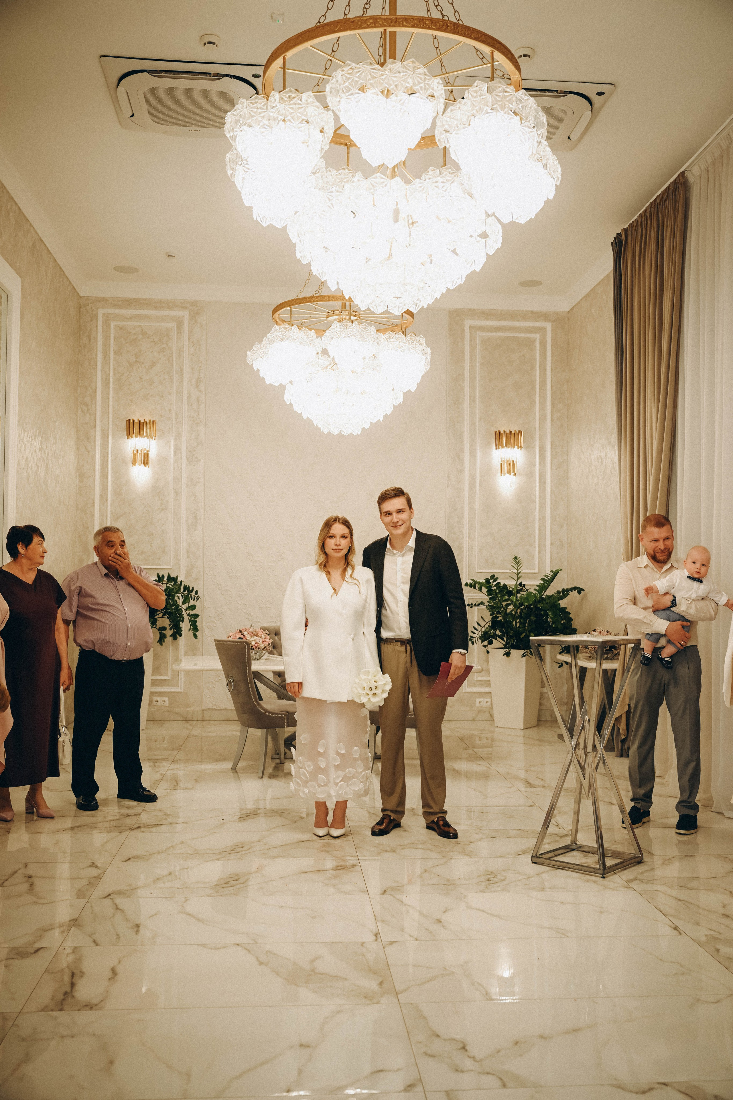 Настя и Роман.Прогулка Загс + репортаж с гостями. Семейный фотограф Москва-Воронеж Ирина Вронская
