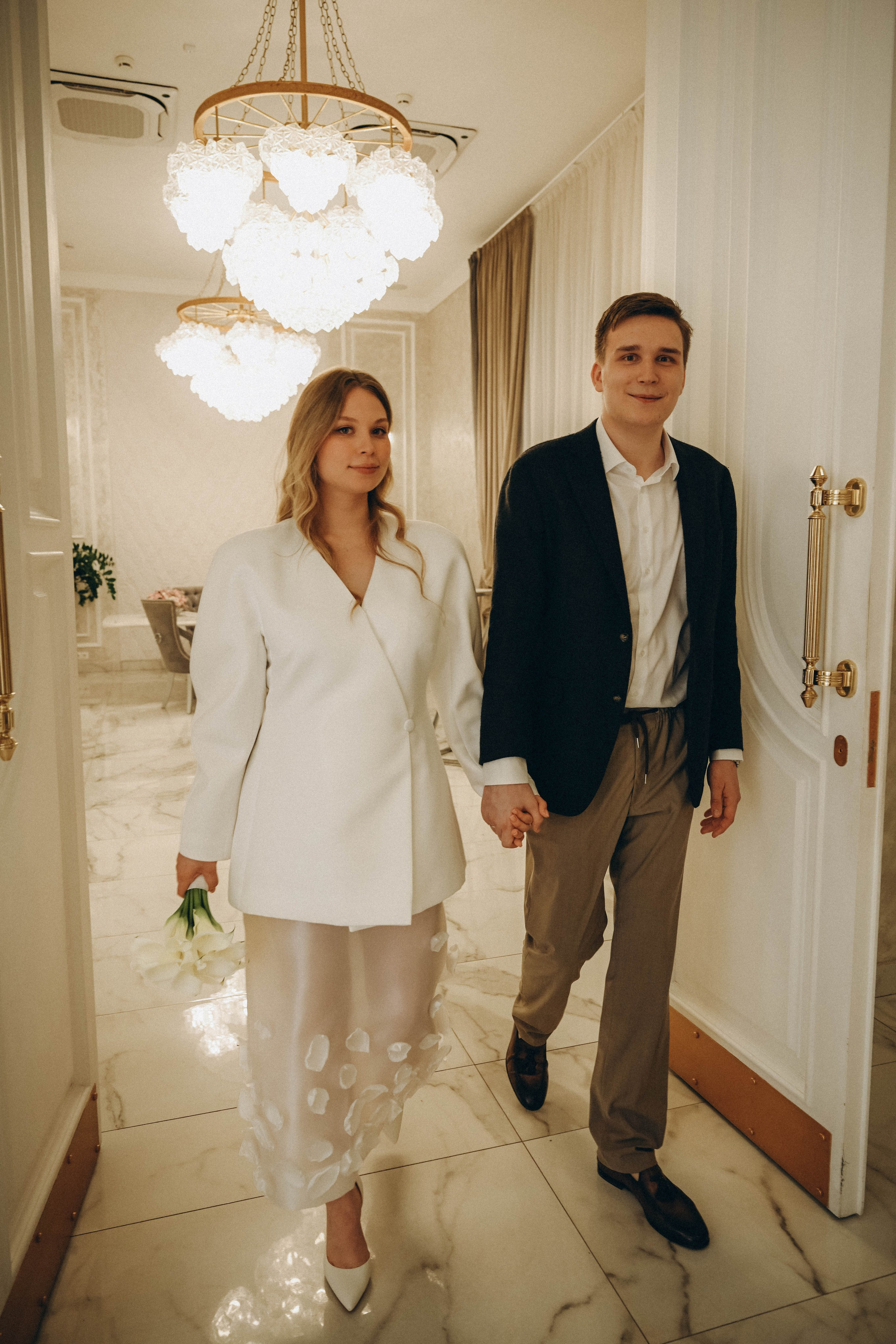 Настя и Роман.Прогулка Загс + репортаж с гостями. Семейный фотограф Москва-Воронеж Ирина Вронская