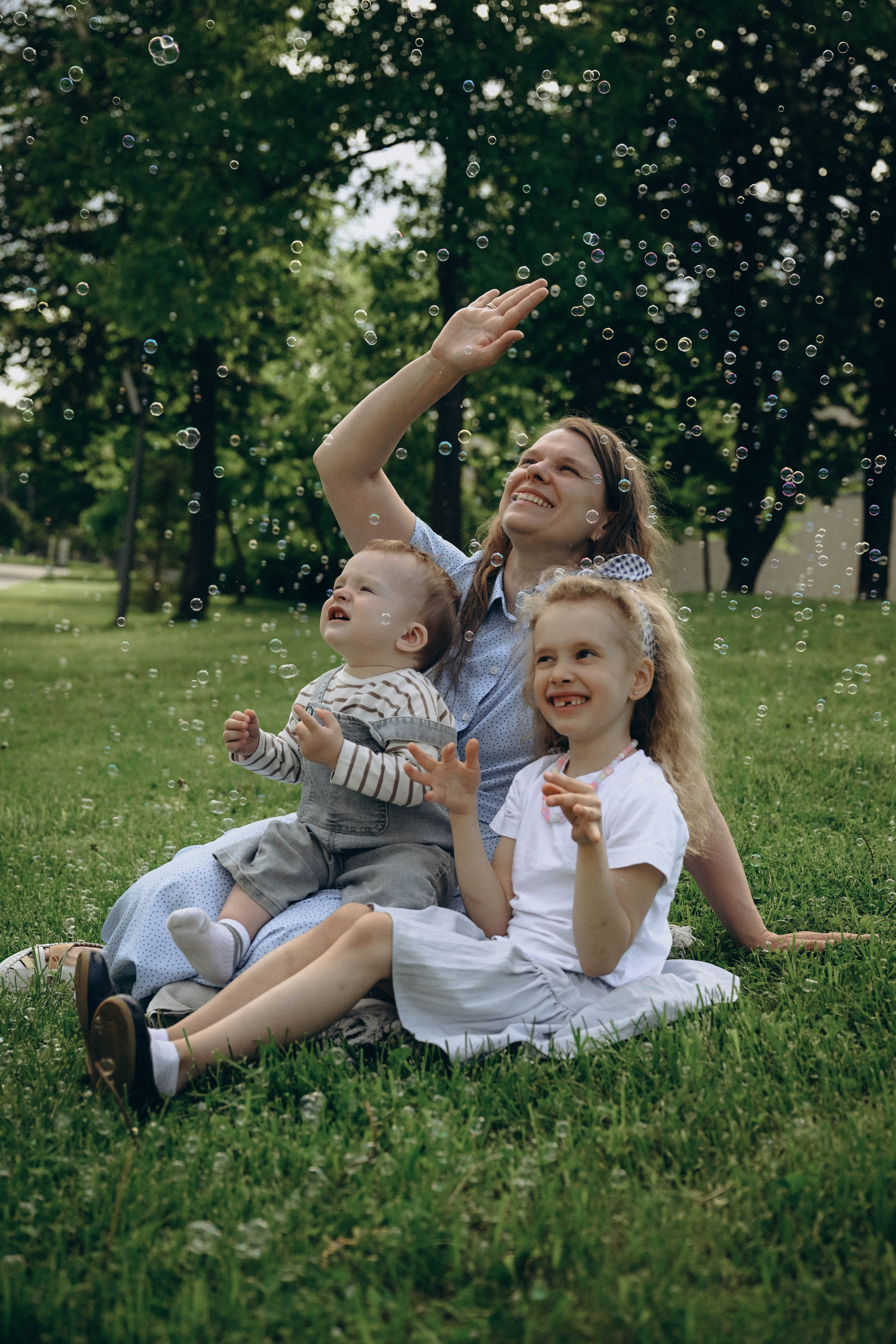 ВДНХ большая семья. Семейный фотограф Москва-Воронеж Ирина Вронская