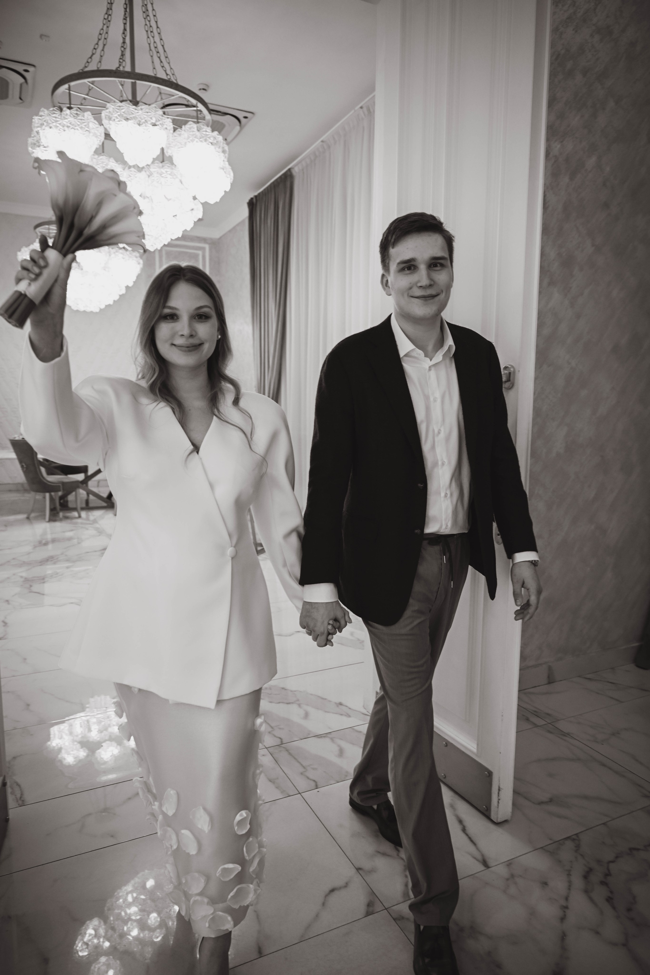 Настя и Роман.Прогулка Загс + репортаж с гостями. Семейный фотограф Москва-Воронеж Ирина Вронская