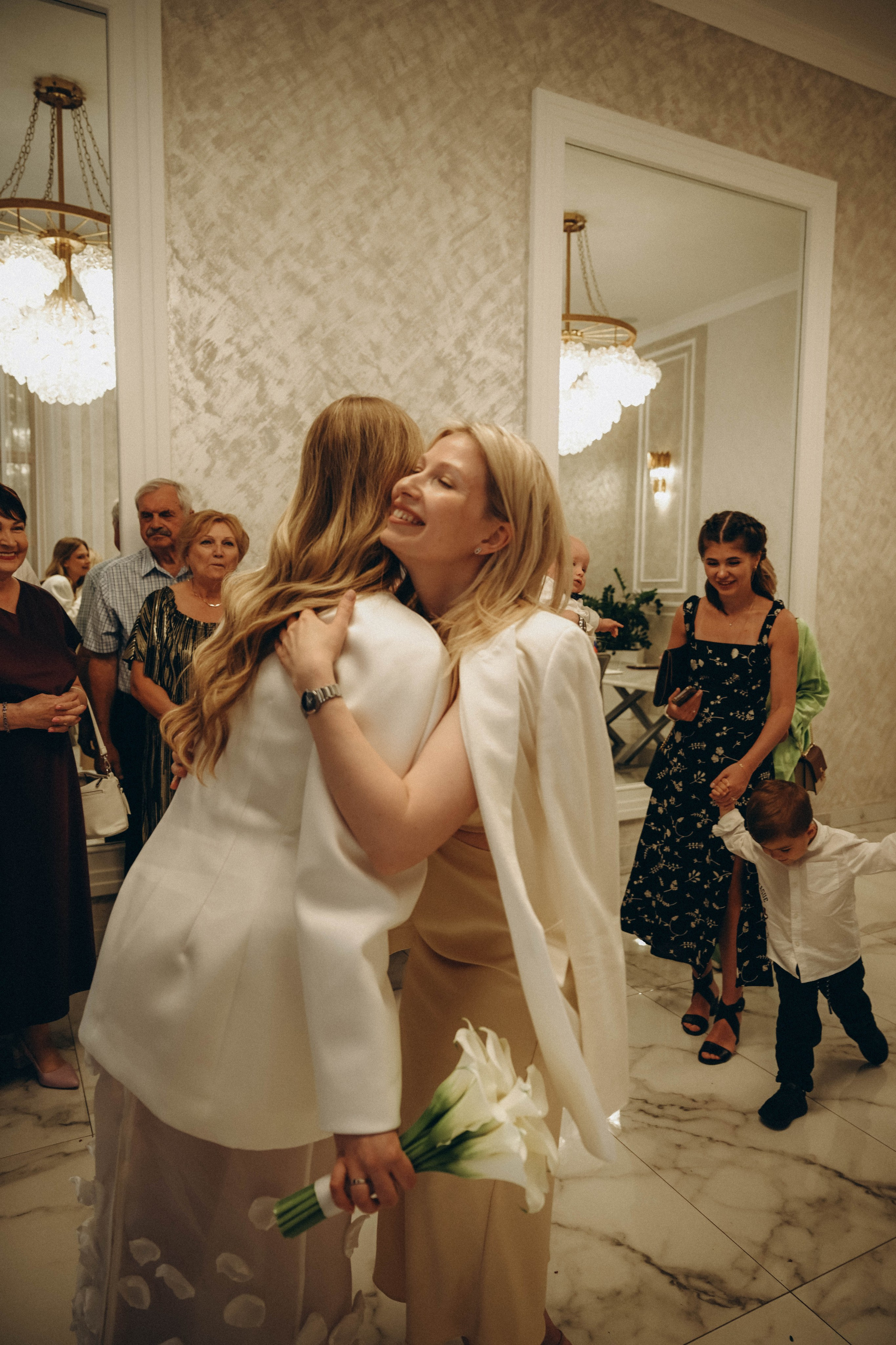 Настя и Роман.Прогулка Загс + репортаж с гостями. Семейный фотограф Москва-Воронеж Ирина Вронская