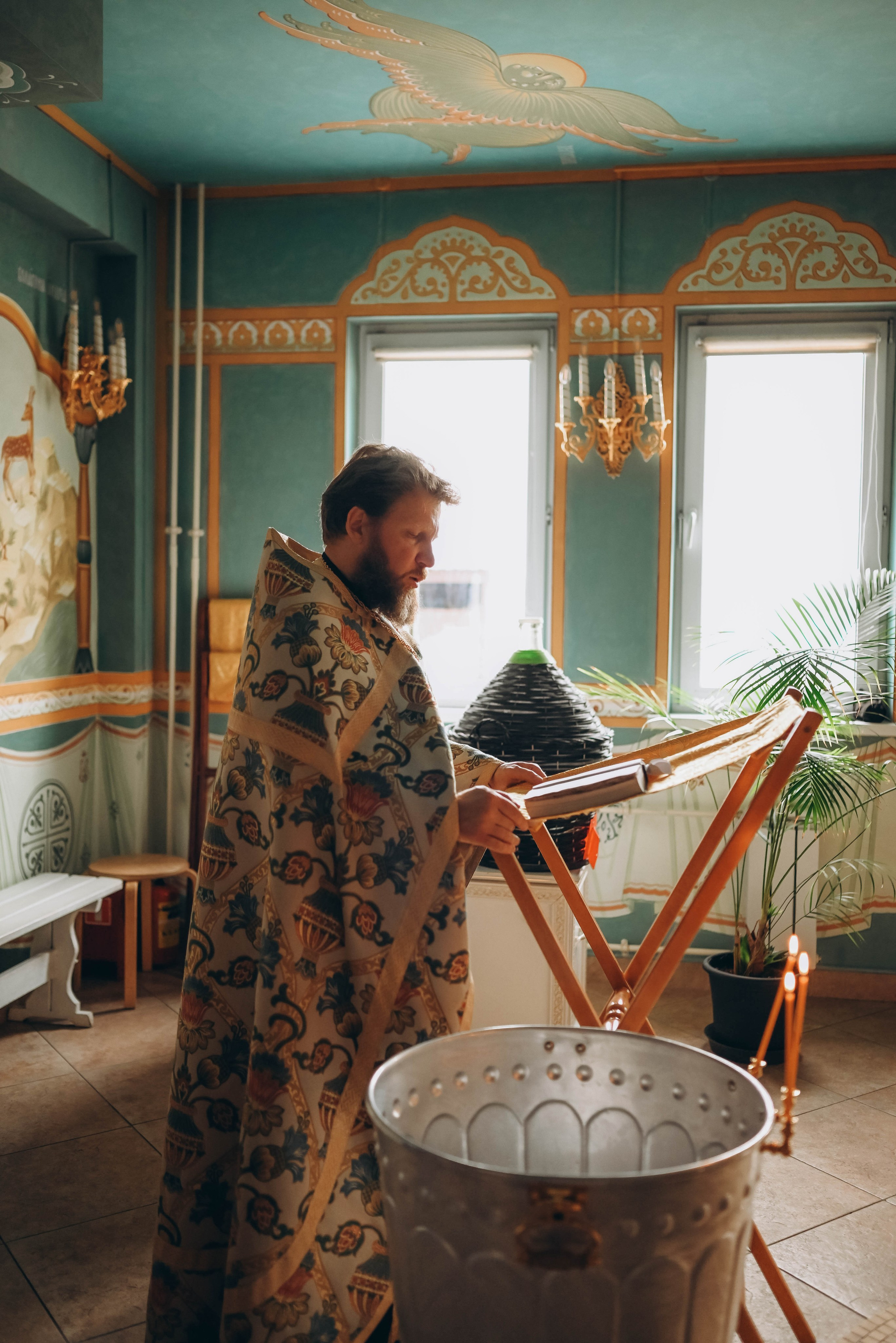 Таинство Крещения Александра в Храме прп Александра Свирского. Семейный фотограф Москва-Воронеж Ирина Вронская