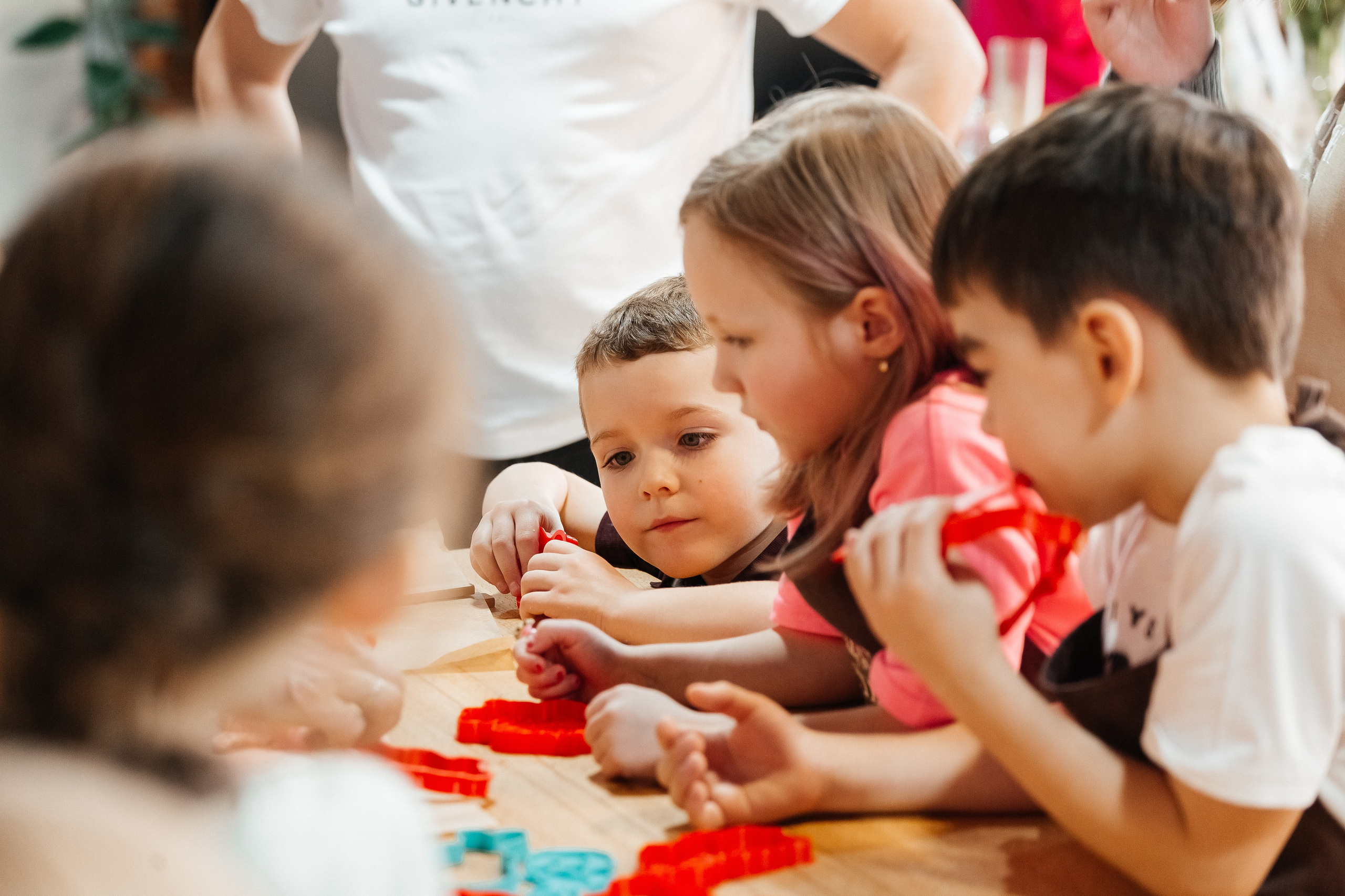 Детский мастер-класс в «АРТиШОК». Фотограф Кемерово | Сергей