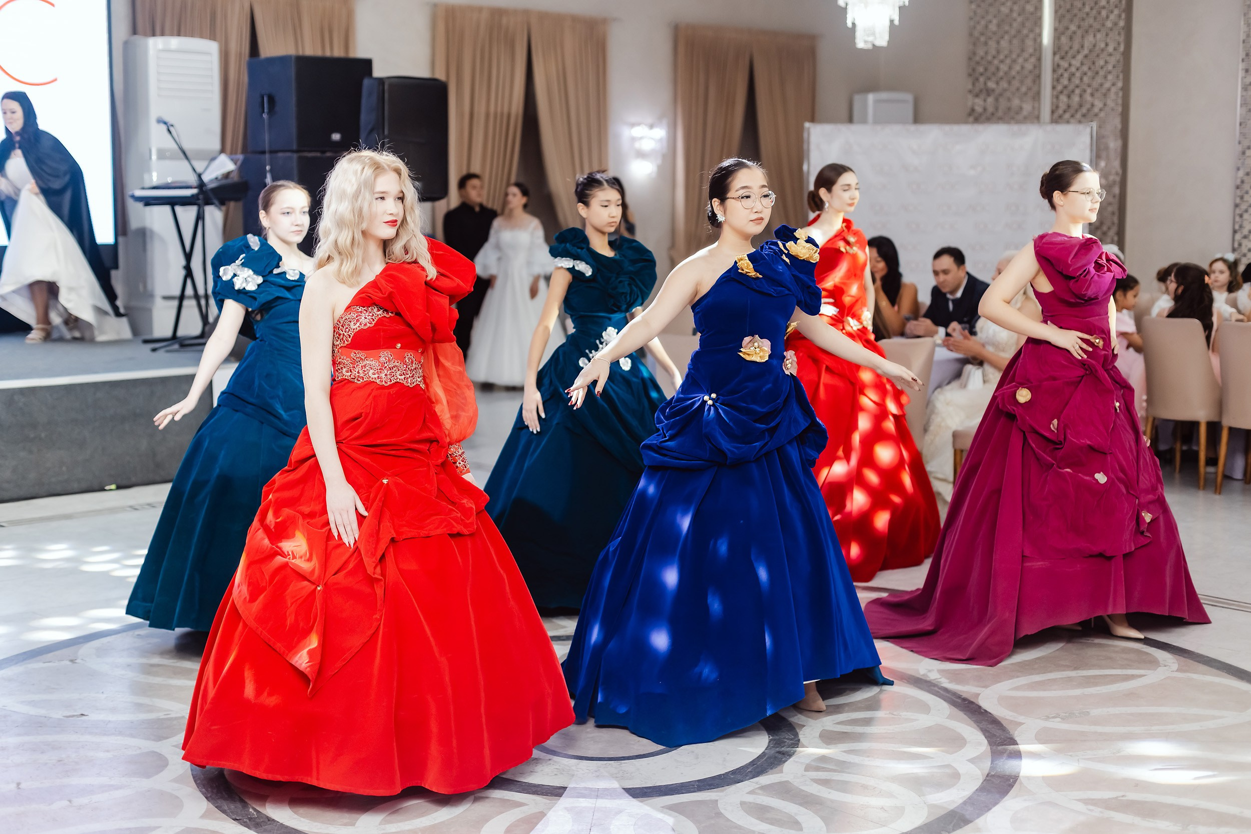 Большой Отчетный Бал Музыкального Дома Голос. Кипятком Павлодар