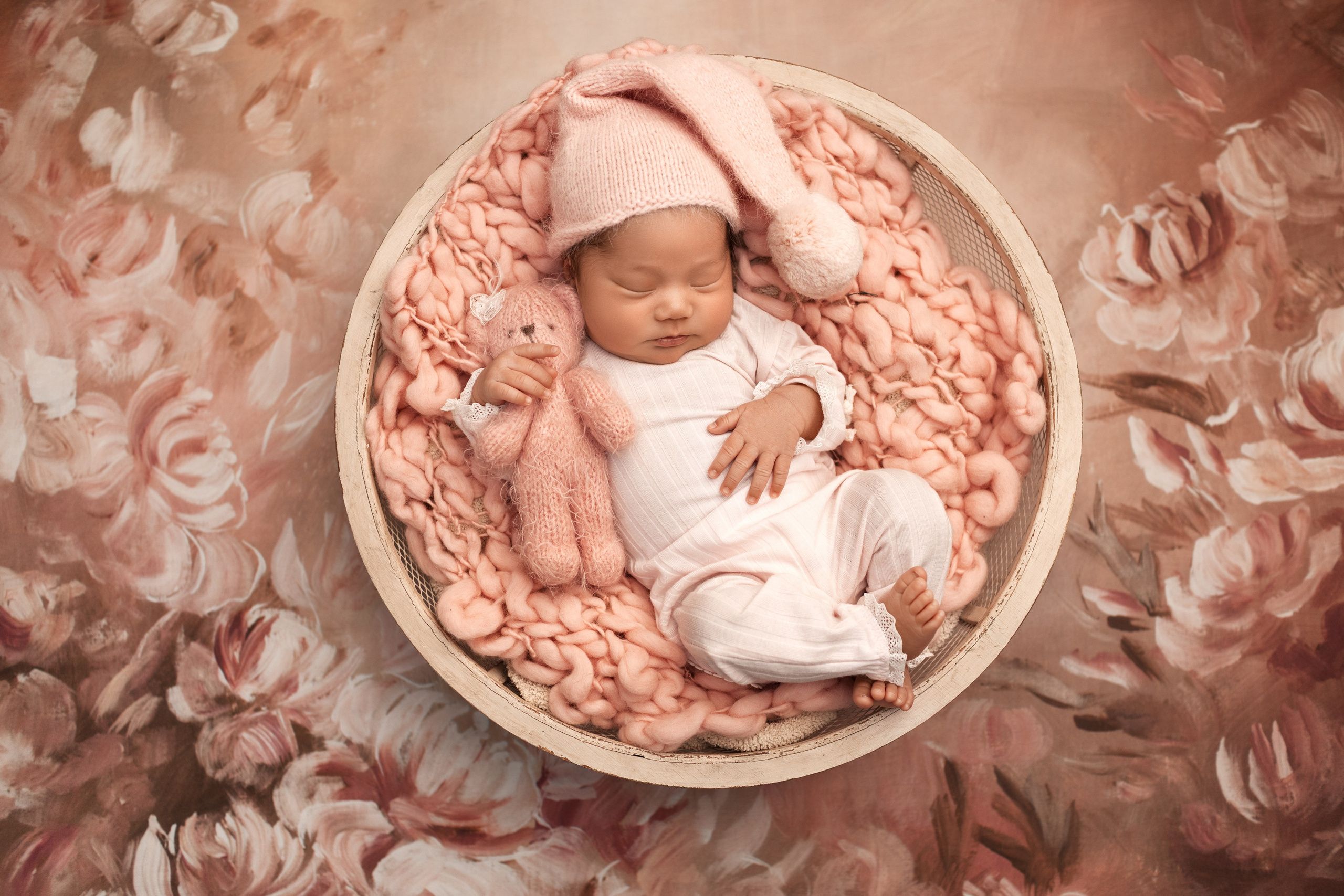 Newborn classic. Женский и newborn фотограф Айжан Шарафи в Алматы