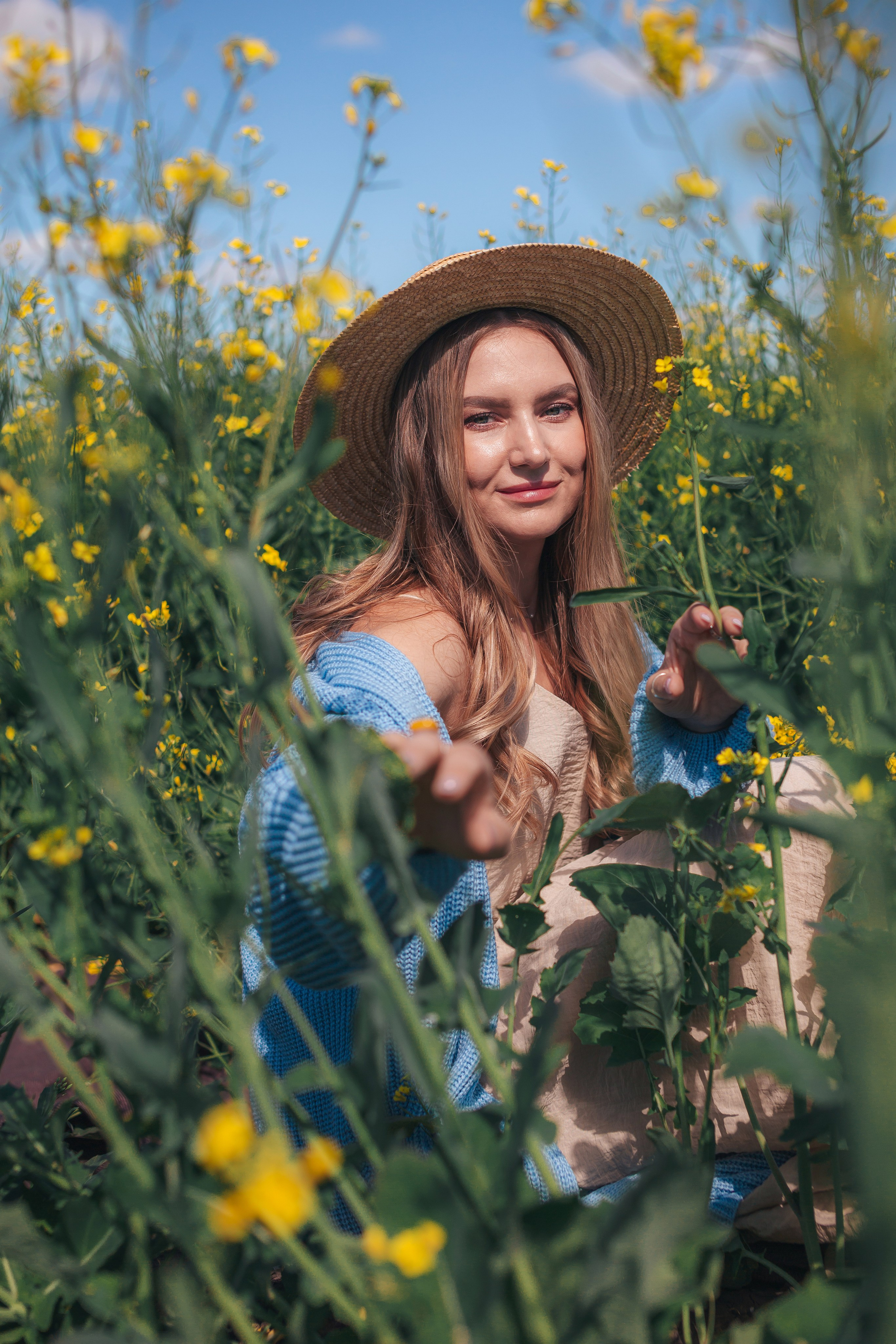 Рапсовое поле. Семейный и художественный фотограф в Тюмени Юлия Логинова