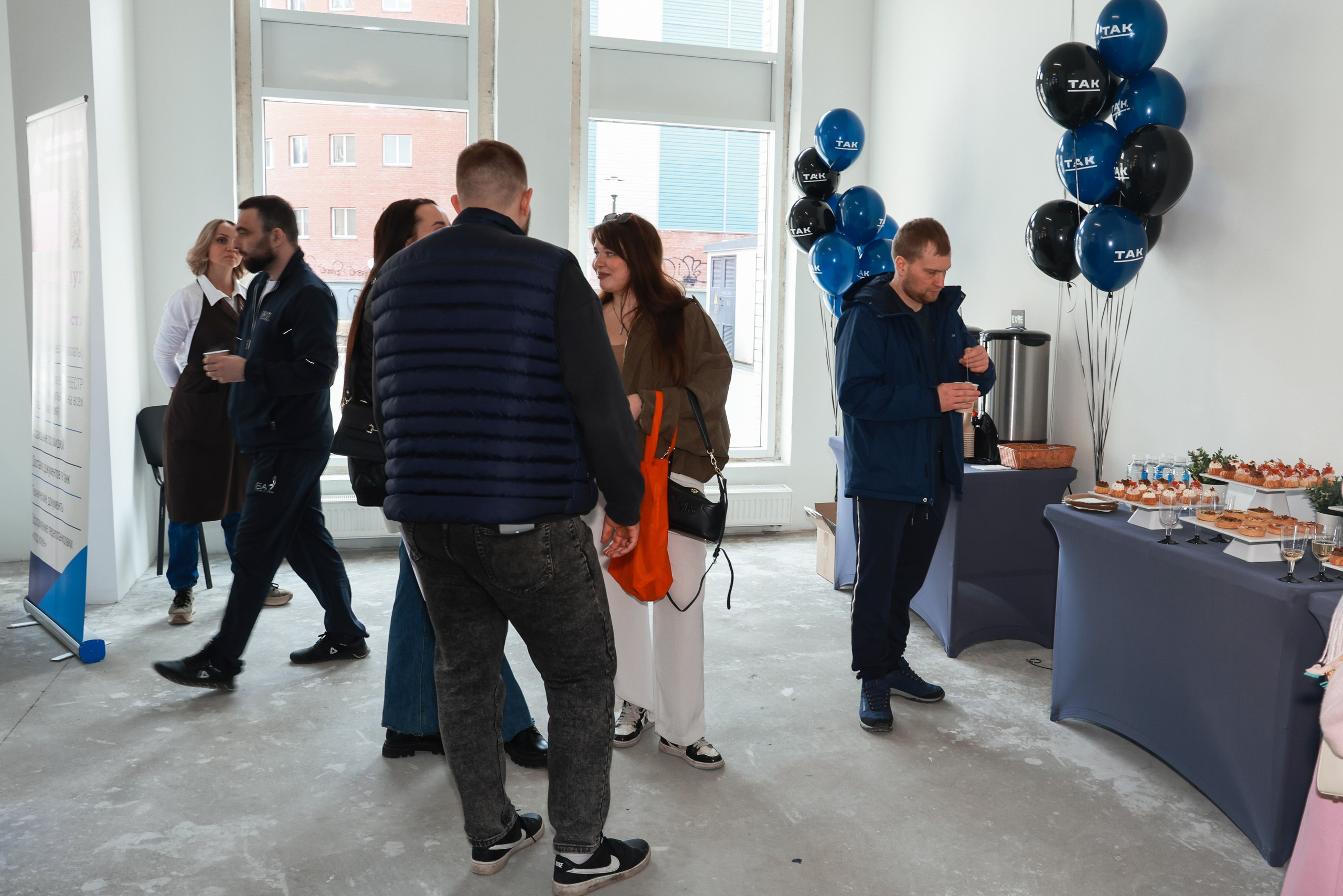 Выдача ключей Кварталы Телецентра 19I56. Фотограф Юлия Мальцева