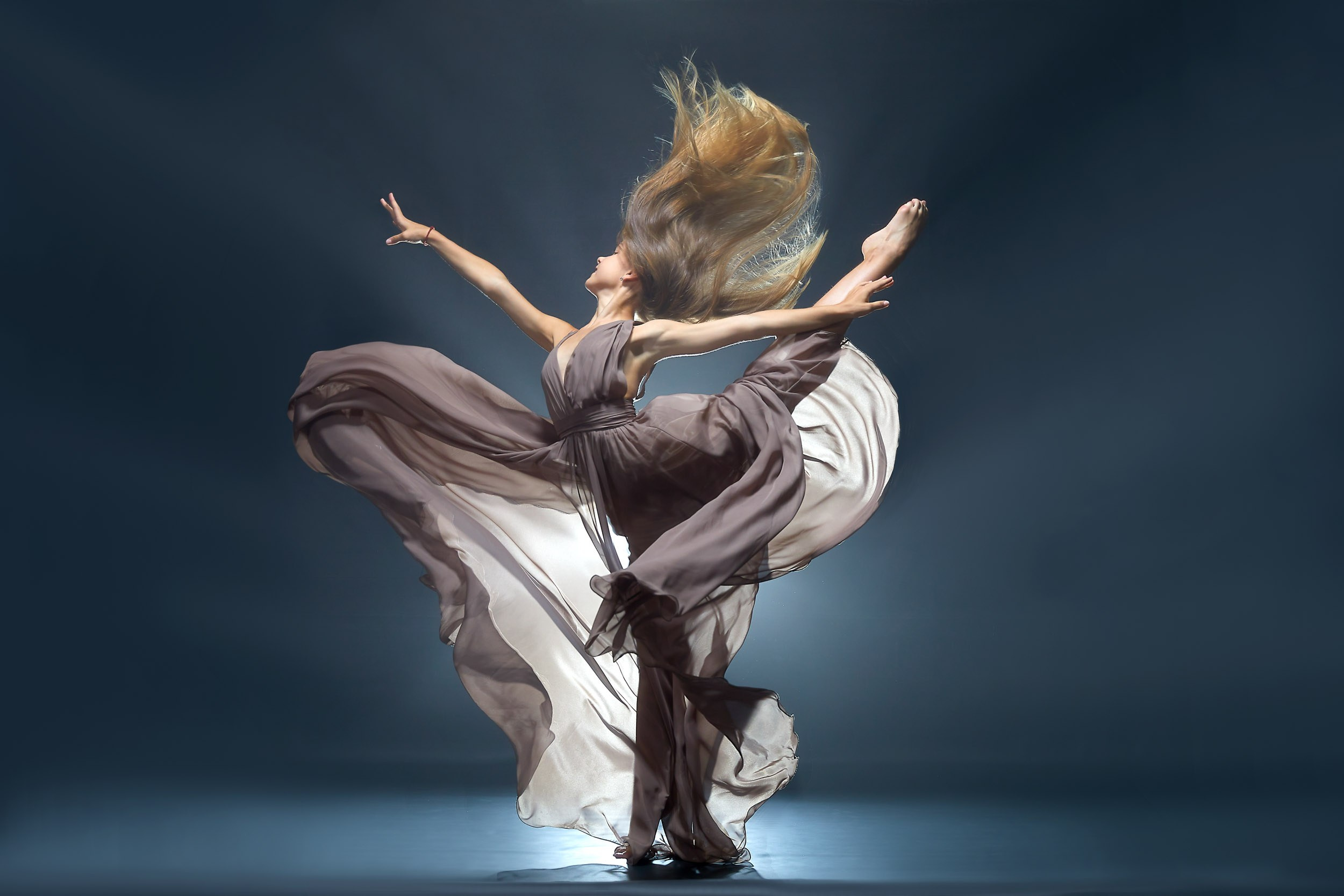 Фотопроекты и съемки на природе, с лошадьми, самолетами и авто. Выездная фотосессия. Фотограф, фотопроекты Михаила Семенова в Ярославле. Фотошкола