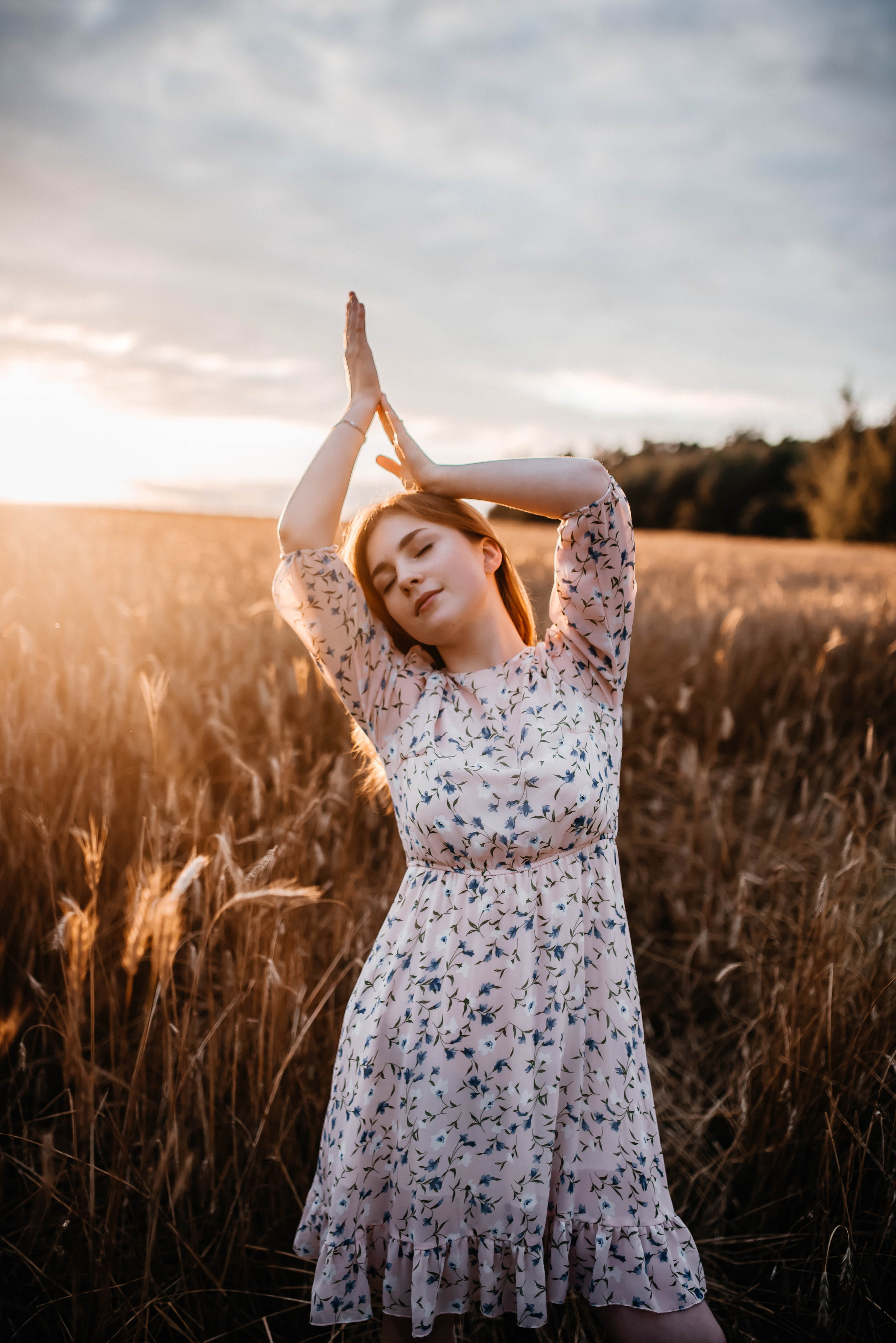 Маша, лето, закат. Главная