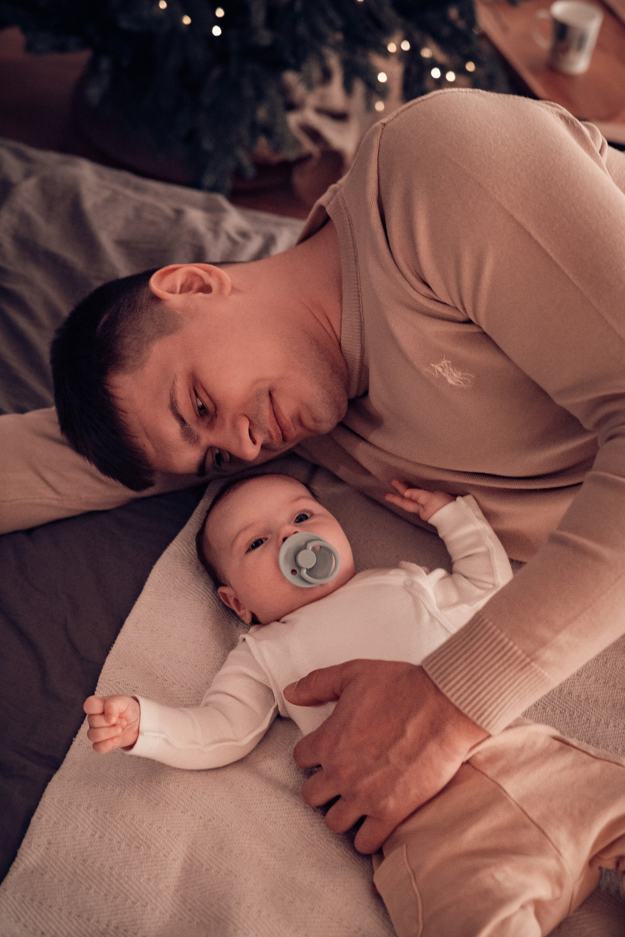 Виктория, Александр, Ванюша и Ариша. Фотографы крещения/венчания  Красноярск Татьяна и Вячеслав Переваловы