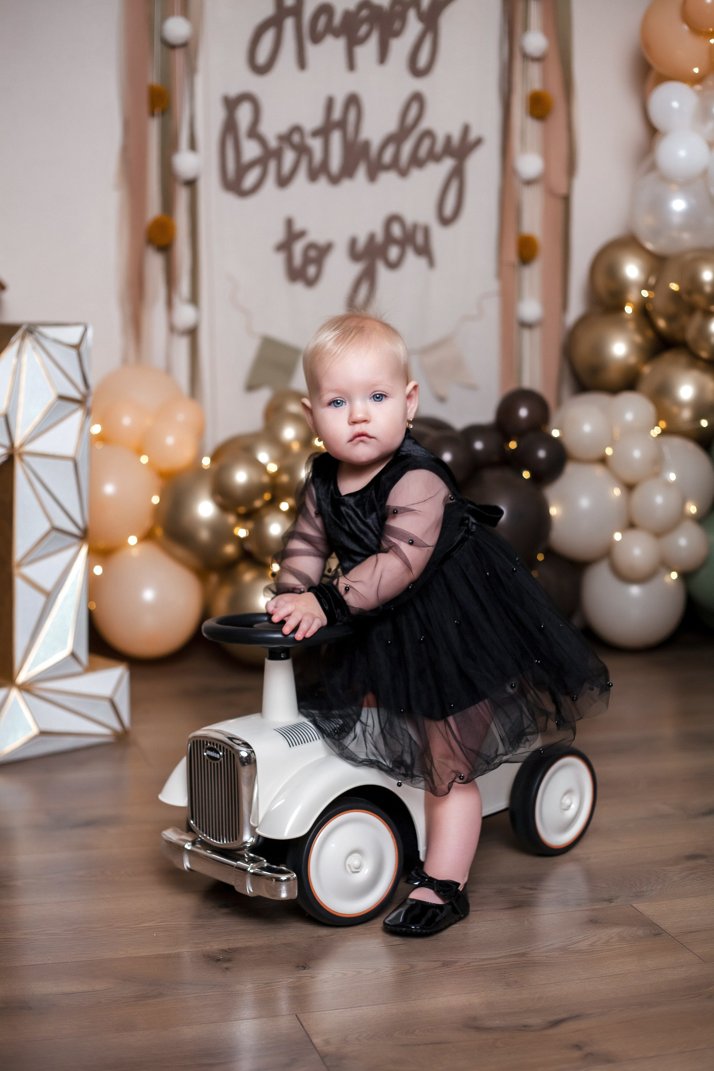 Мии 1 годик. Портретный, семейный, свадебный фотограф в Брянске Маргарита Василькова