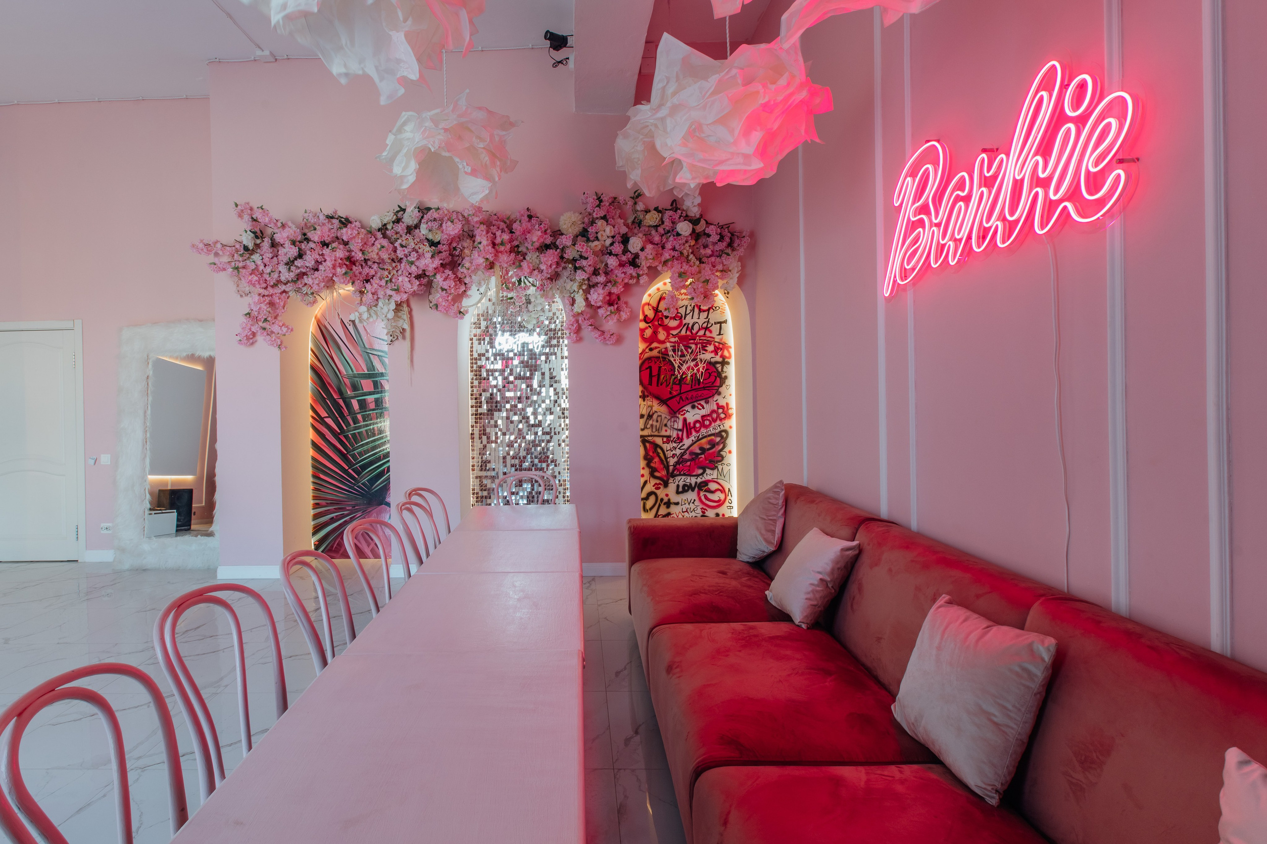 Барби (лето). Аренда лофта в СПб для мероприятий