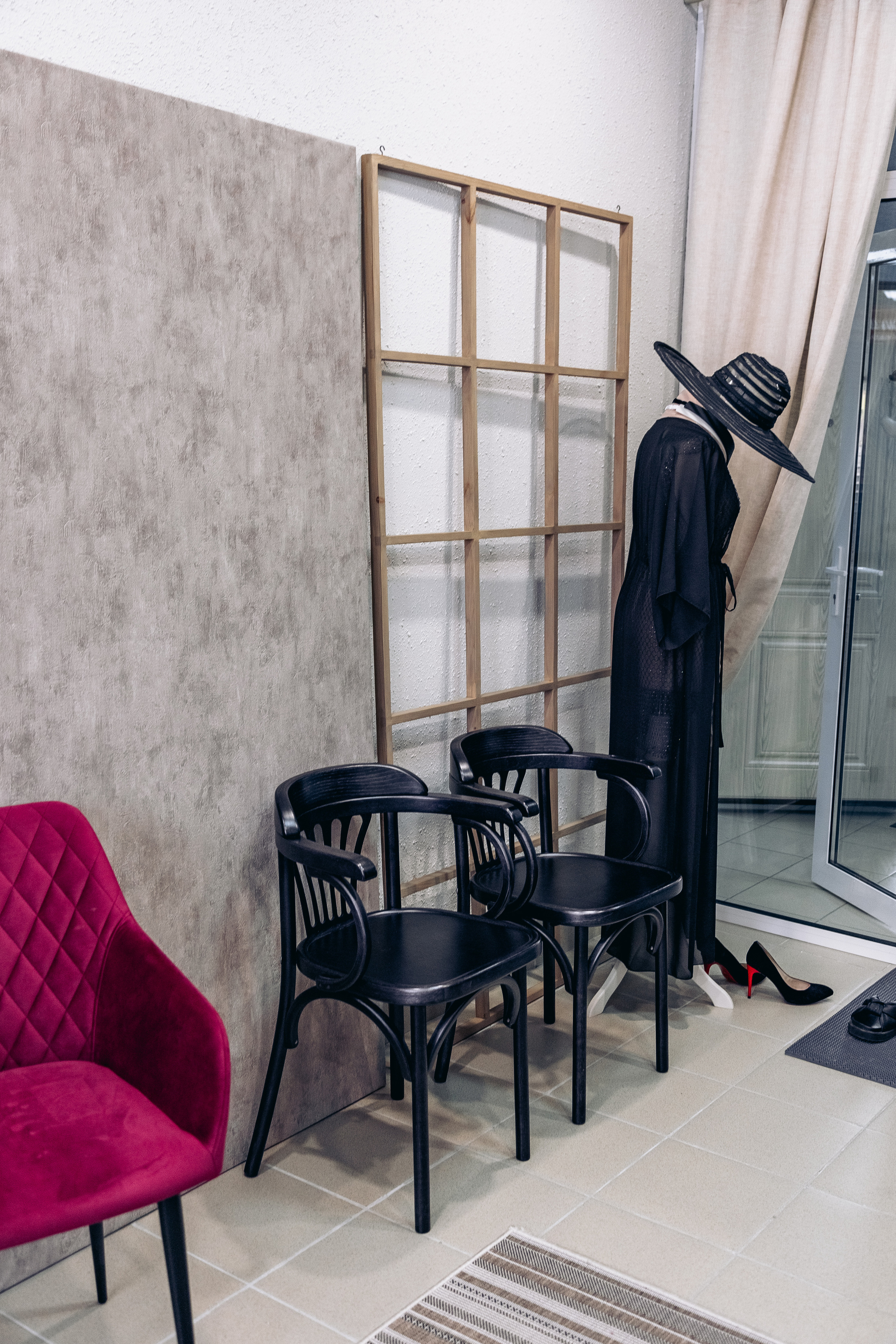 стулья в фотостудии