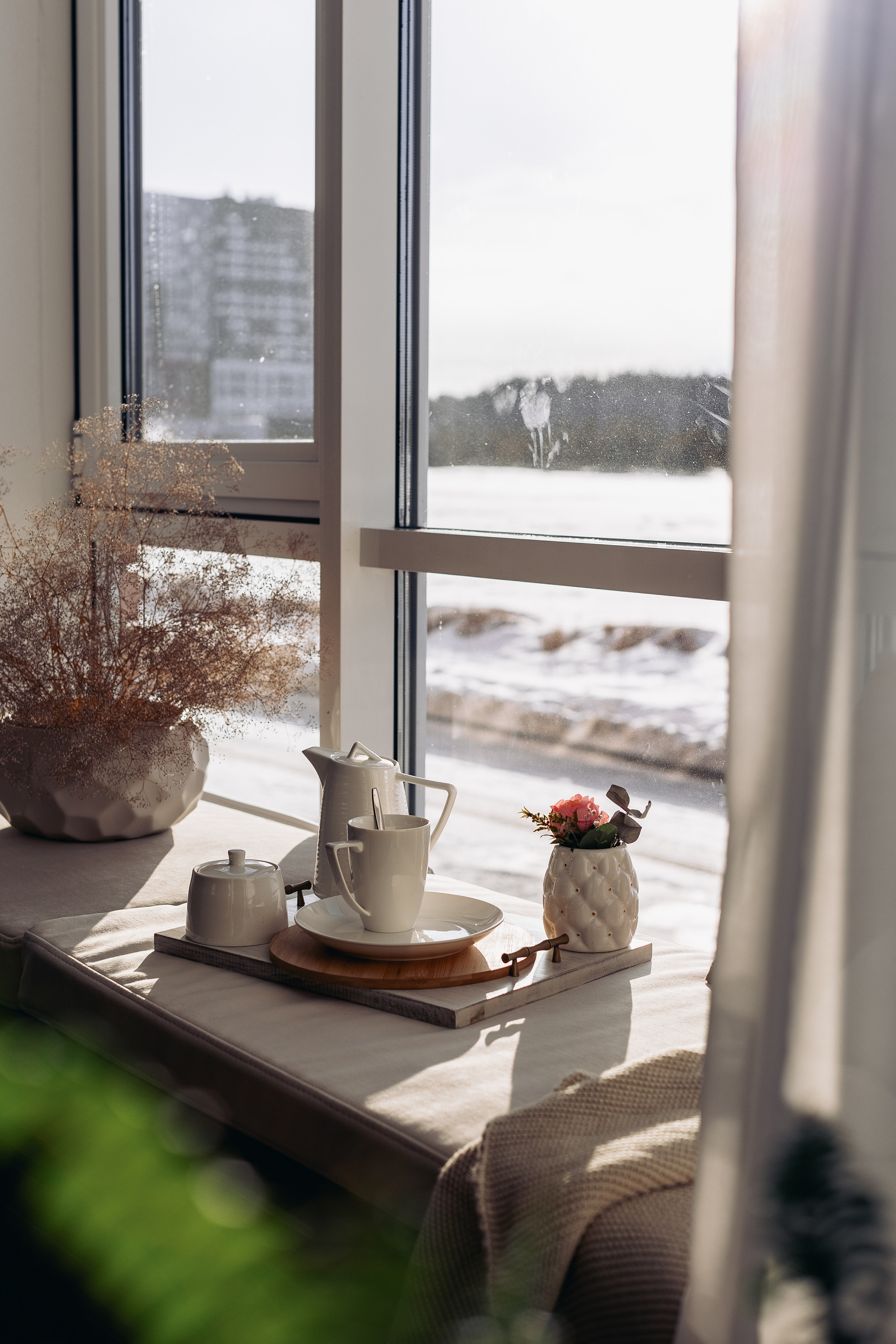 фотостудия с большими окнами