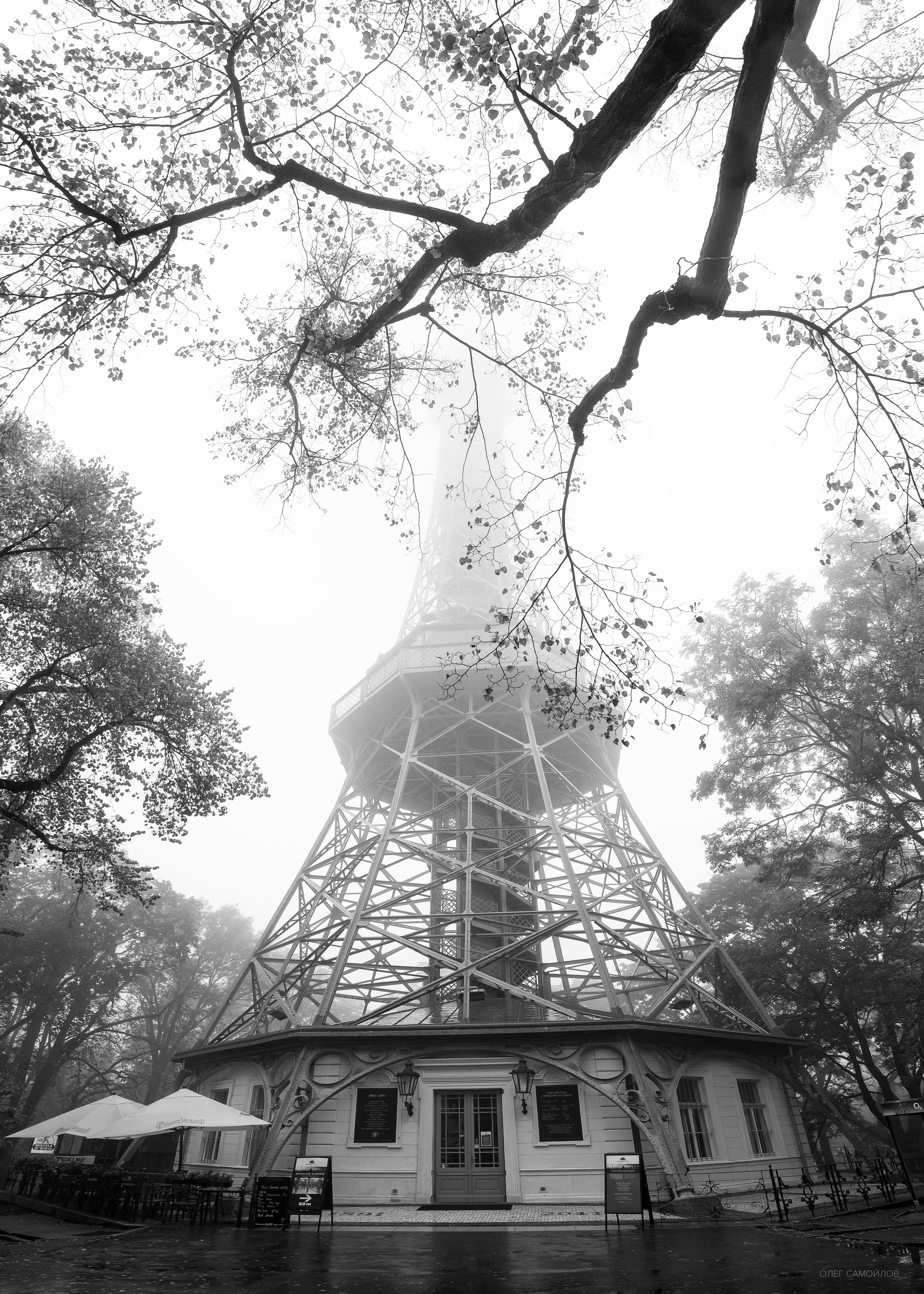 Фотографии для интерьера. Oleg Samoilov is a documentary photographer for brands that value an honest story