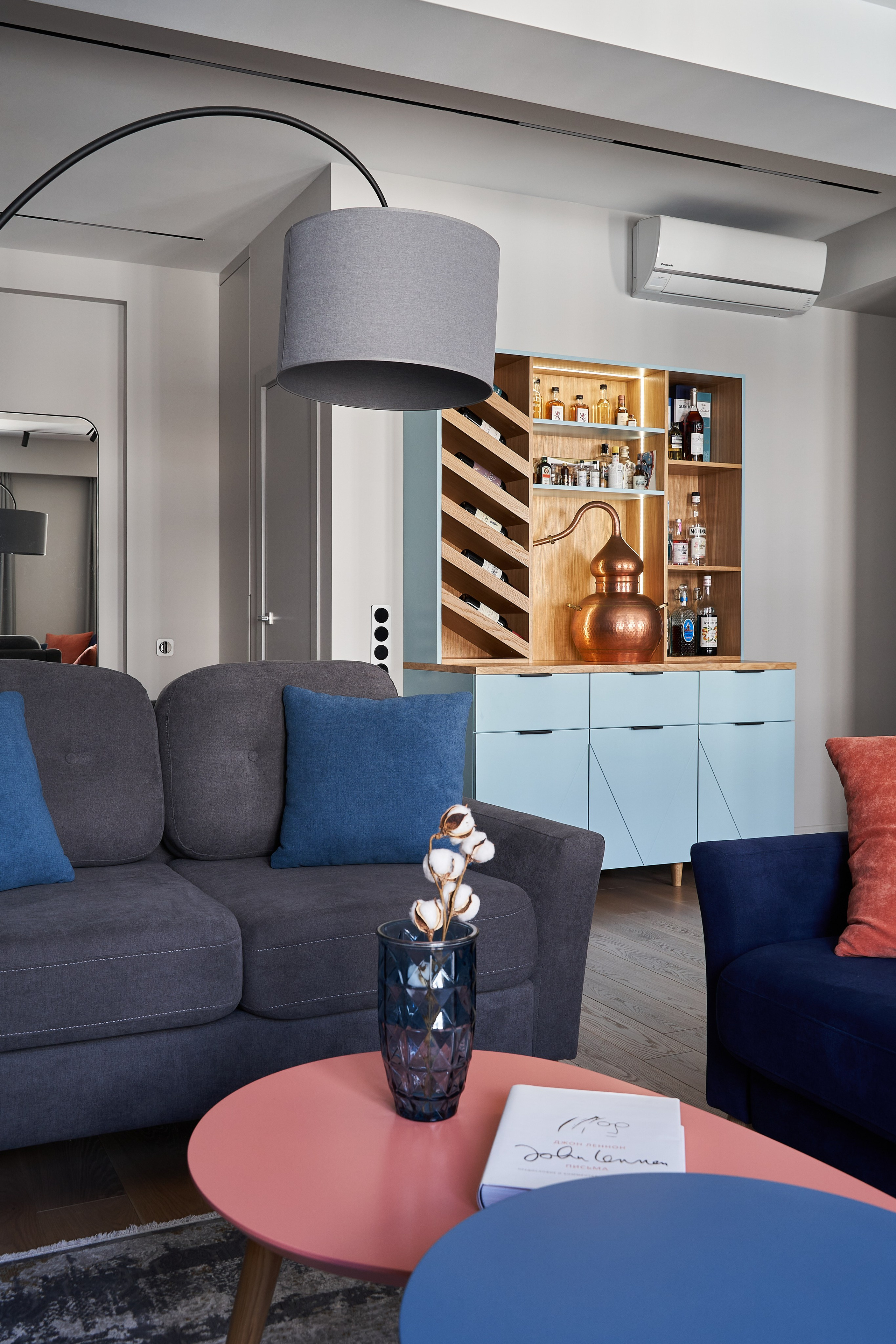 Цвет настроения Синий (публикация в журнале Buro 314). Бояршинов Антон Интерьерный фотограф/видеограф Москва