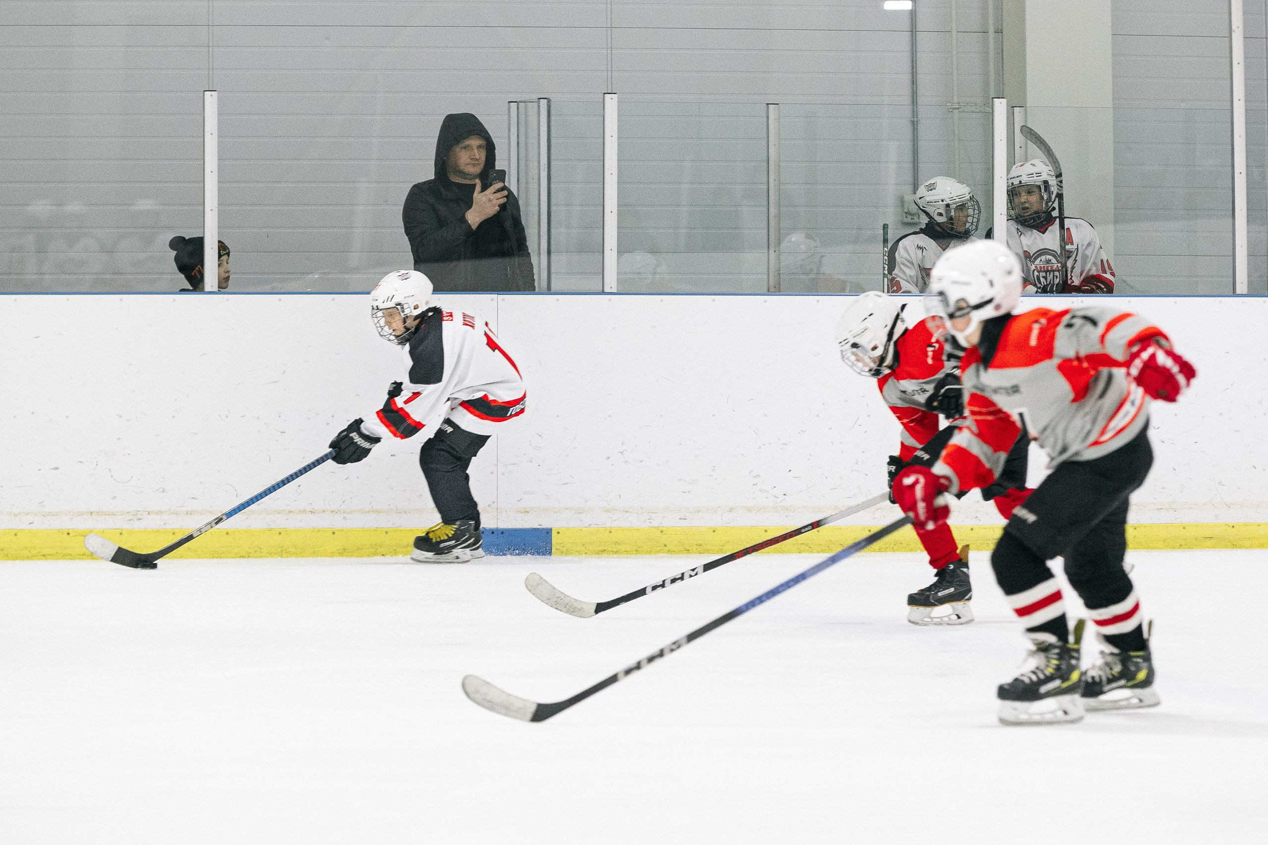 Первенство Тюмени по хоккею. MIG — студия спортивной фотографии Михаила Голянского