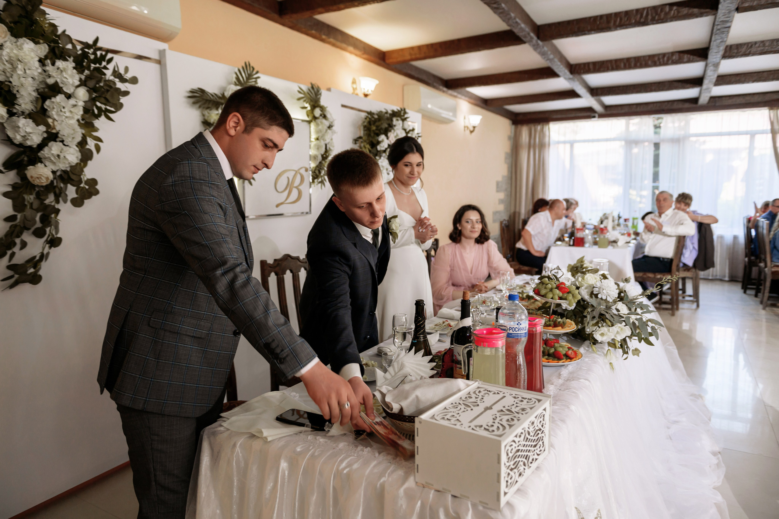 Эдуард и Виктория. Свадебный фотограф Белгород Валуйки Старый Оскол Воронеж