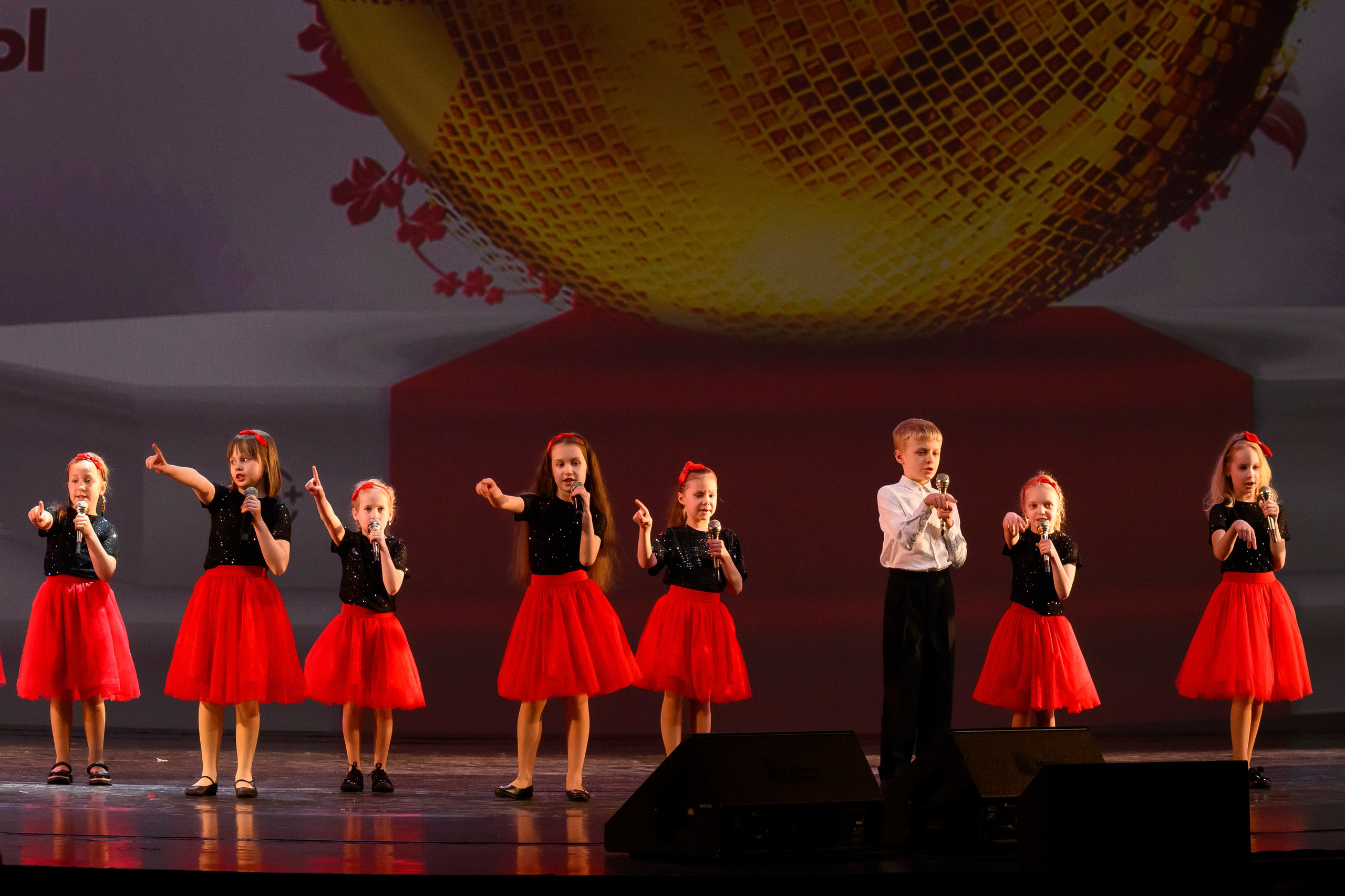 23 апреля, часть 2, БКЗ Октябрьский, г. Санкт-Петербург. Золотое яблочко