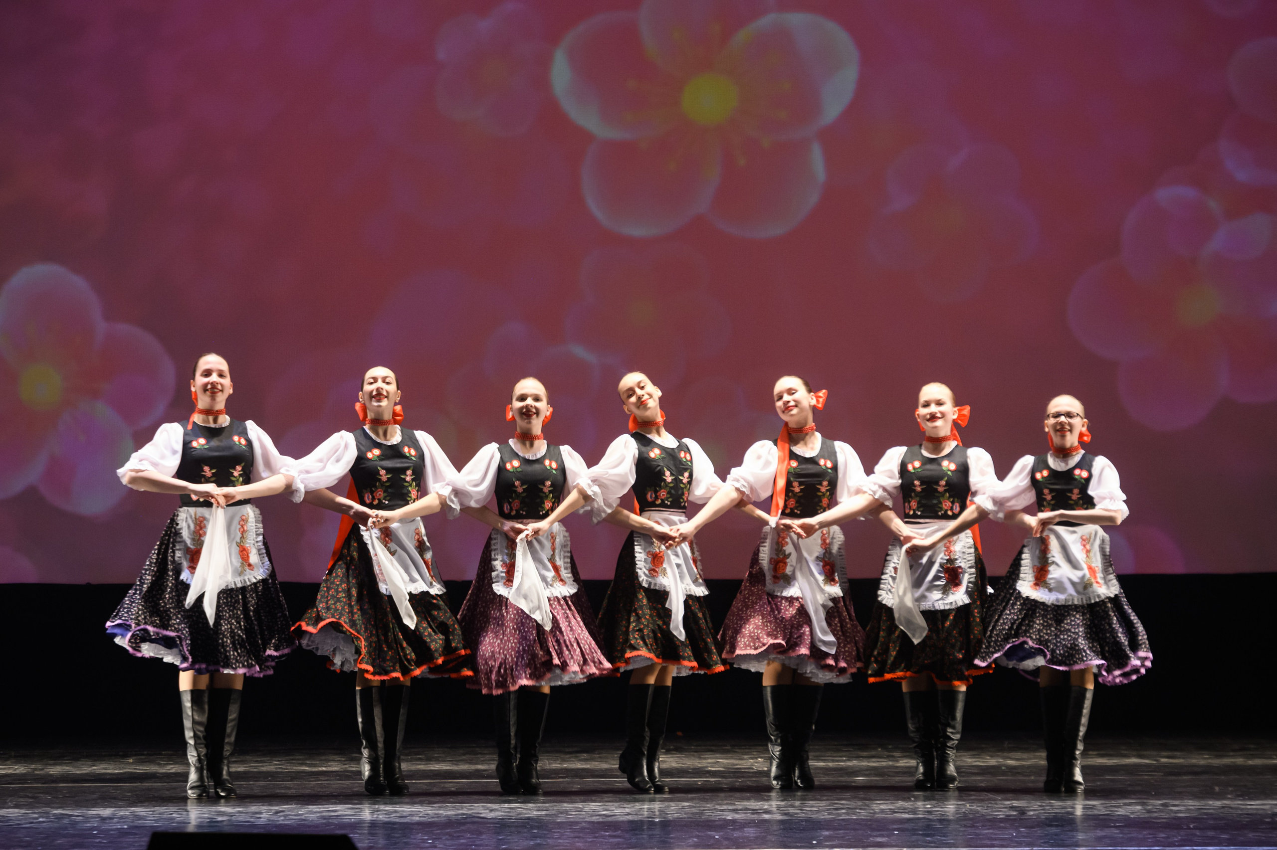 23 апреля, часть 2, БКЗ Октябрьский, г. Санкт-Петербург. Золотое яблочко