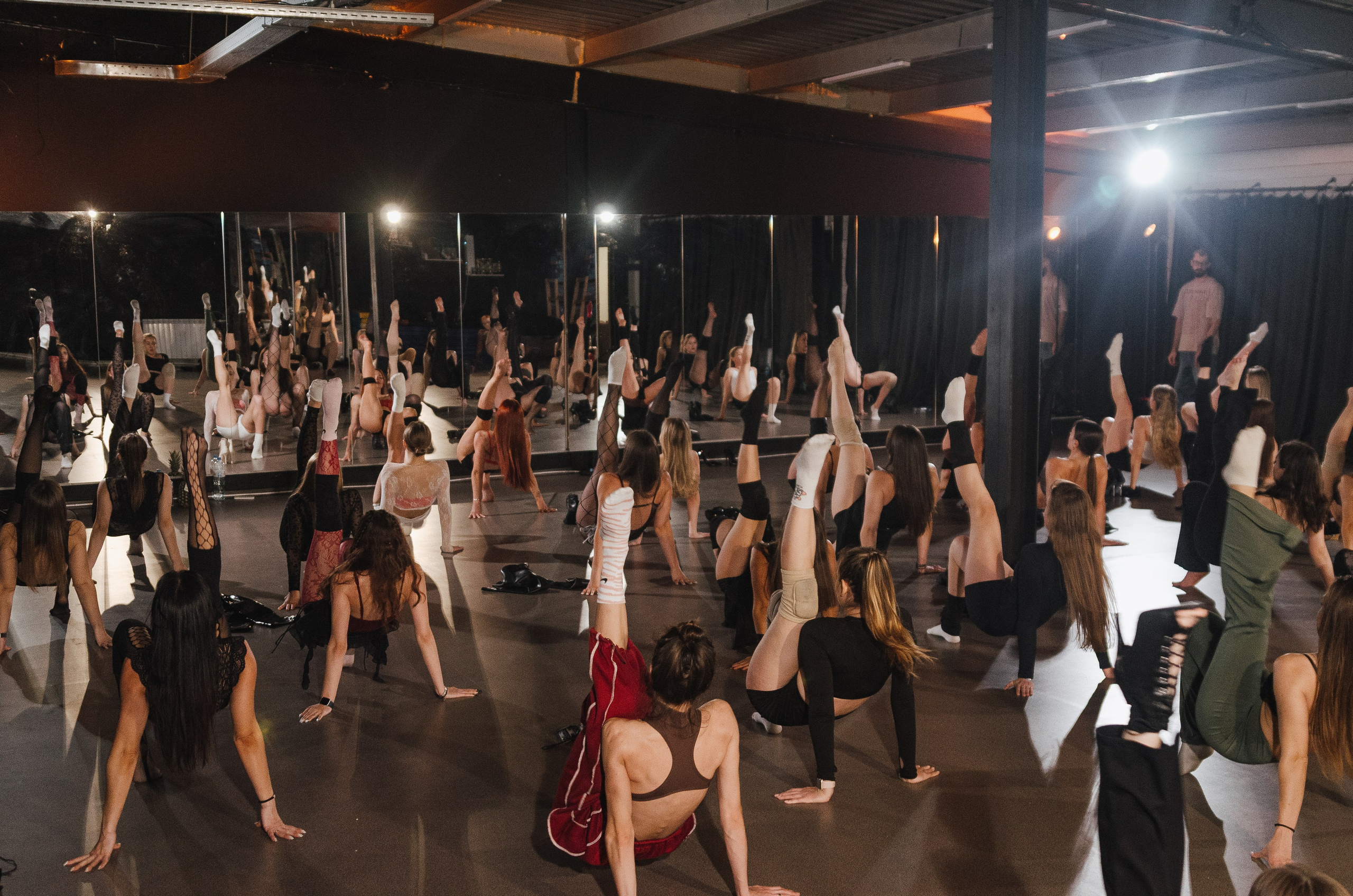 Мастер-классы по High Heels/Girly hip-hop от Оксаны ATTA. Денисова Аля — фотограф для парных съемок и индивидуальных историй в Барнауле