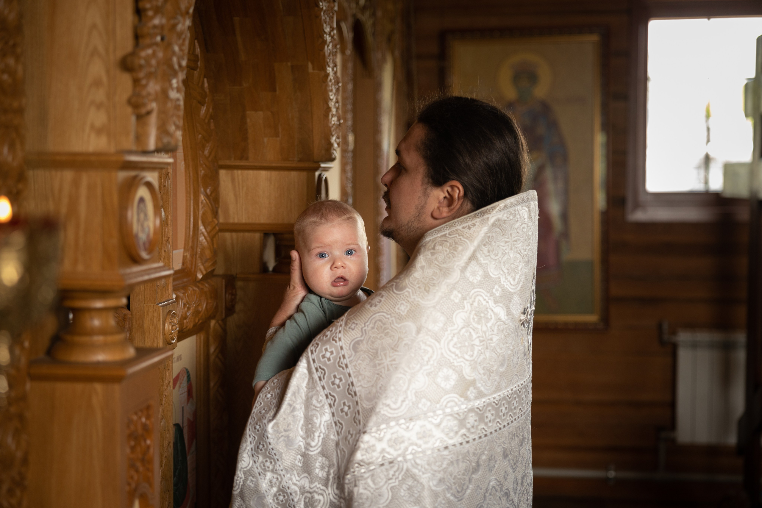 Таинства Крещения и Венчания в Старом Осколе. Фотостудия для новорожденных в Старом Осколе Гильфановых Юрия и Ольги