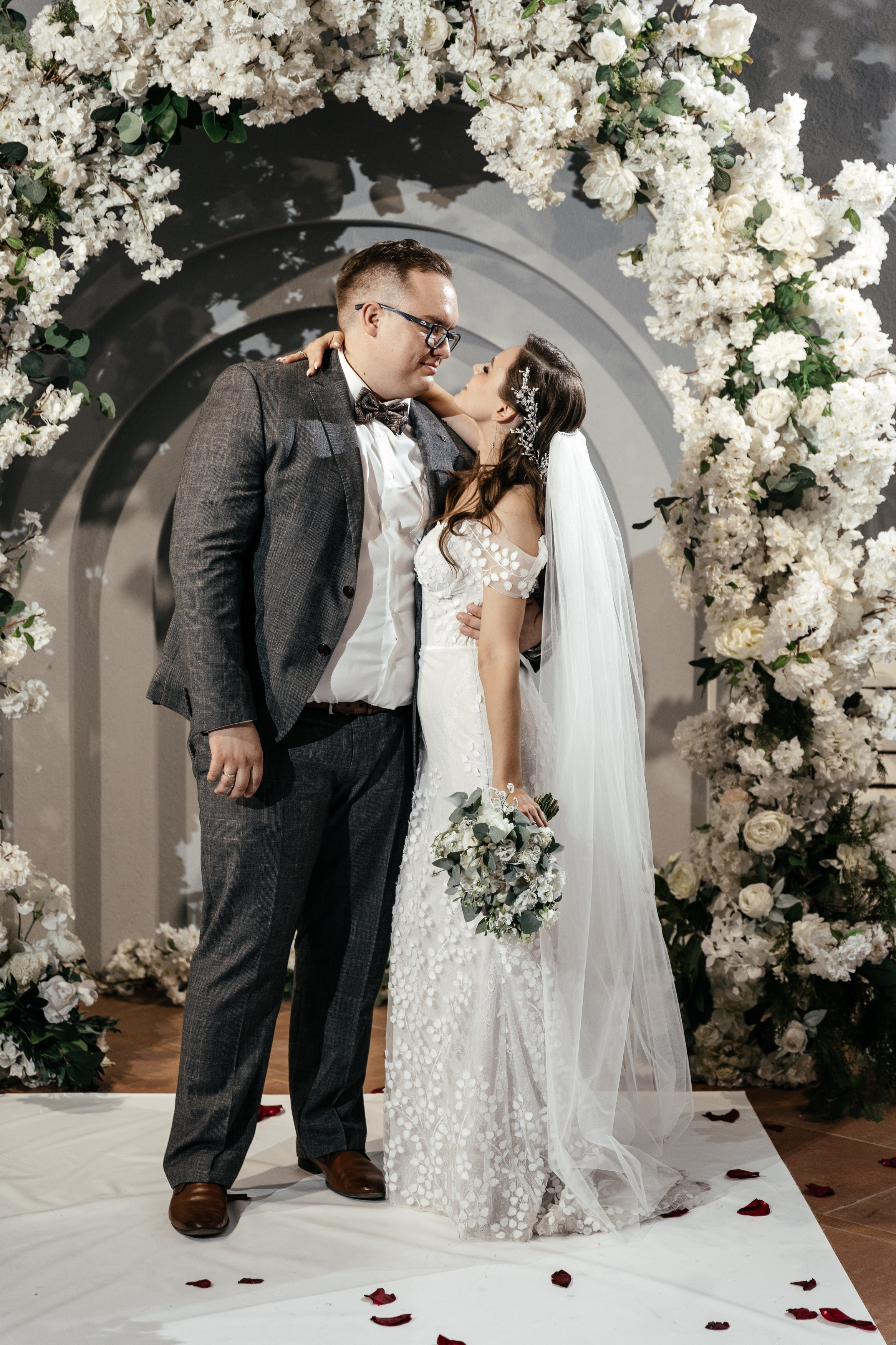 Свадебный фотограф Уфа — Руслан ГабдлисламовЖивые эмоции, красивые кадры, воспоминания на всю жизнь.Работаю по всей Республике Башкортоста. Свадебный фотограф Уфа Руслан Габдлисламов