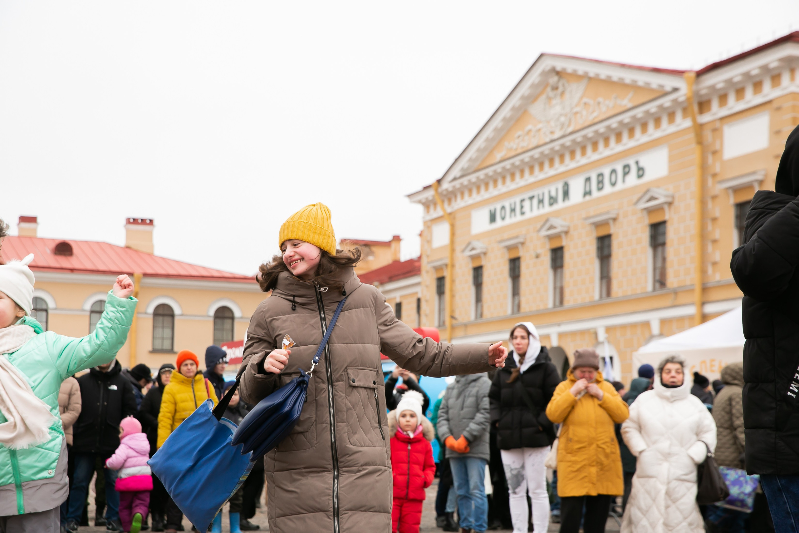 Масленица 2024 Петропавловская крепость. Семейный и портретный фотограф в Санкт-Петербурге Ольга Станкова