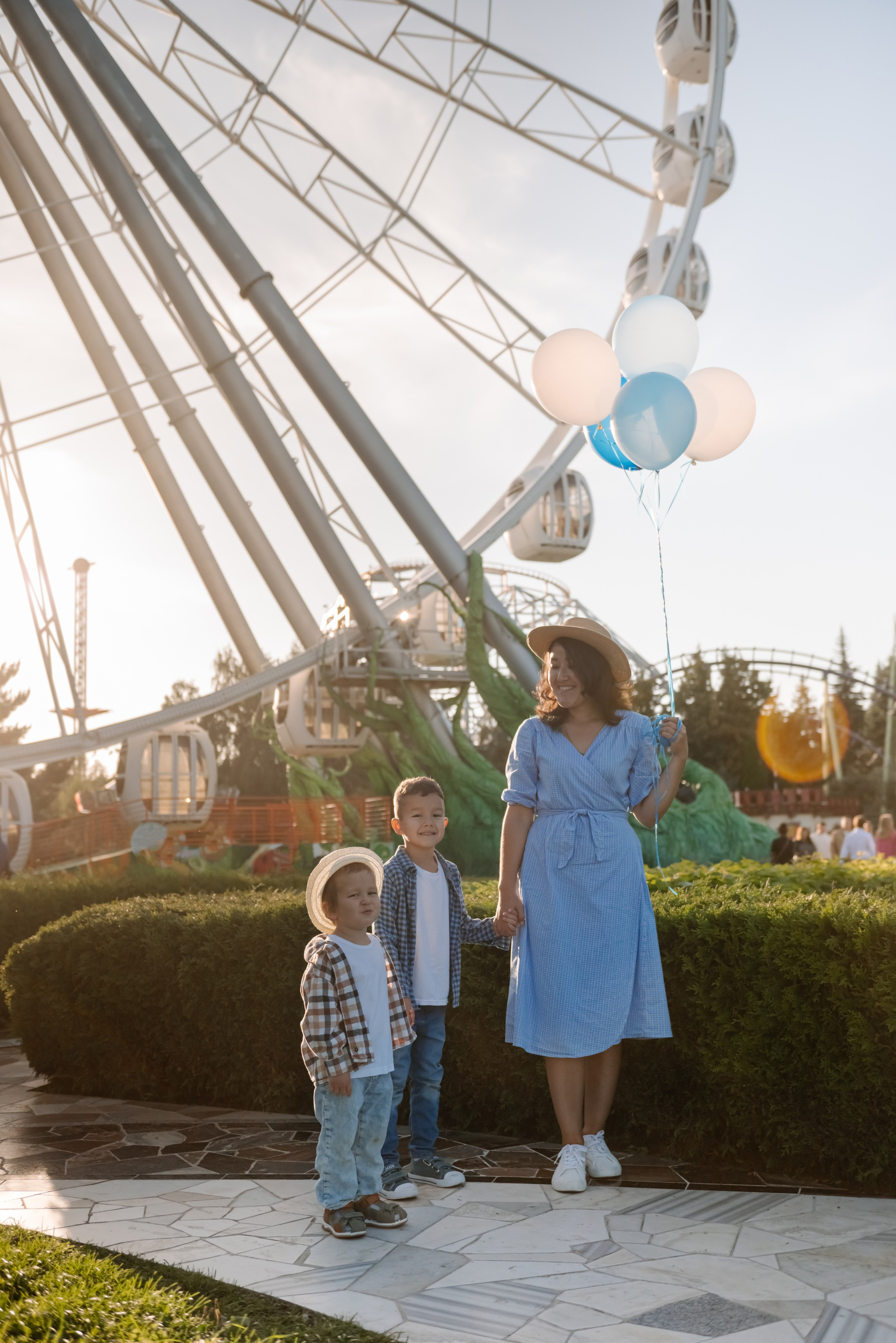 Семейная. Лилия с сыновьями. Свадебный и сеейный фотограф в Санкт-Петербурге Елена Худякова