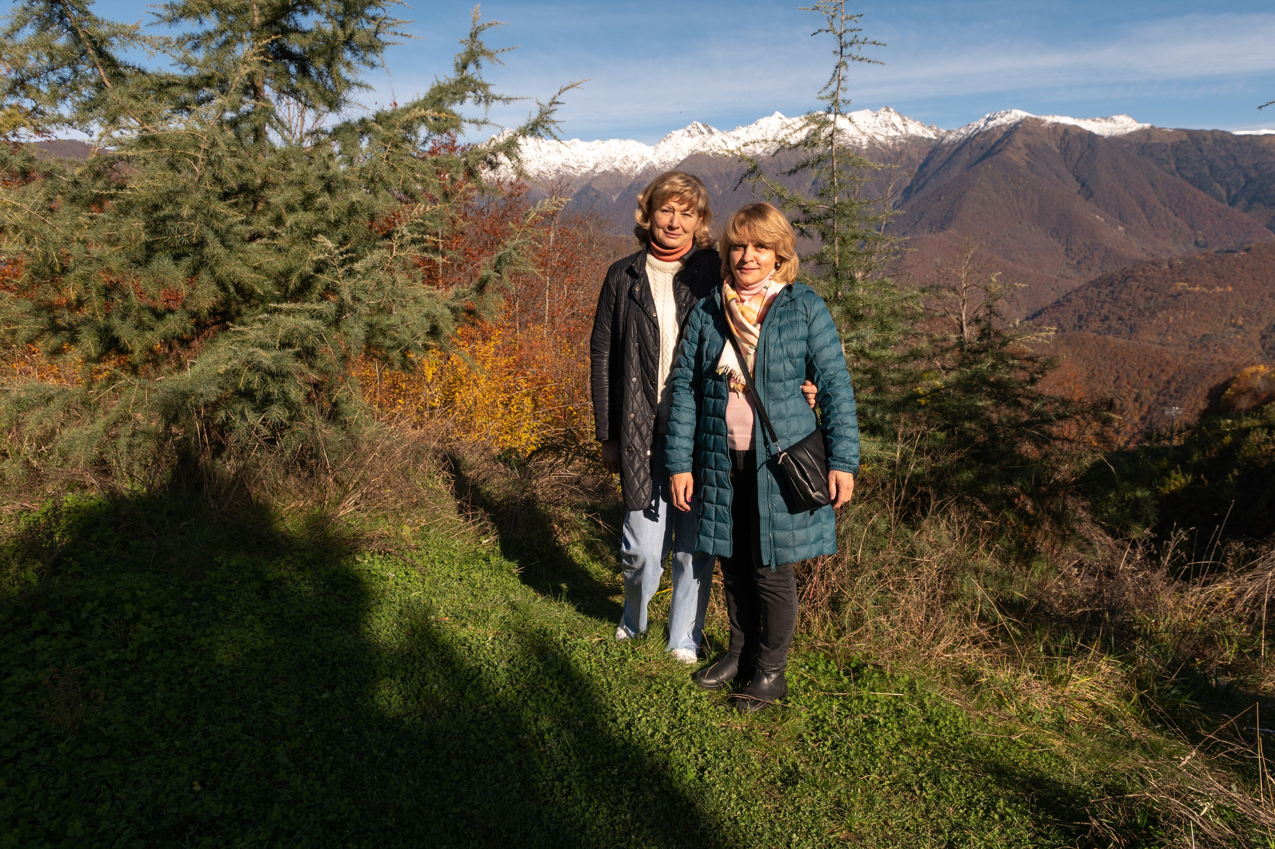 Mice мероприятие — прогулка на водопад Поликаря на курорте Красная Поляна. Репортажный фотограф в Красной Поляне и Сочи Павлюченко Екатерина