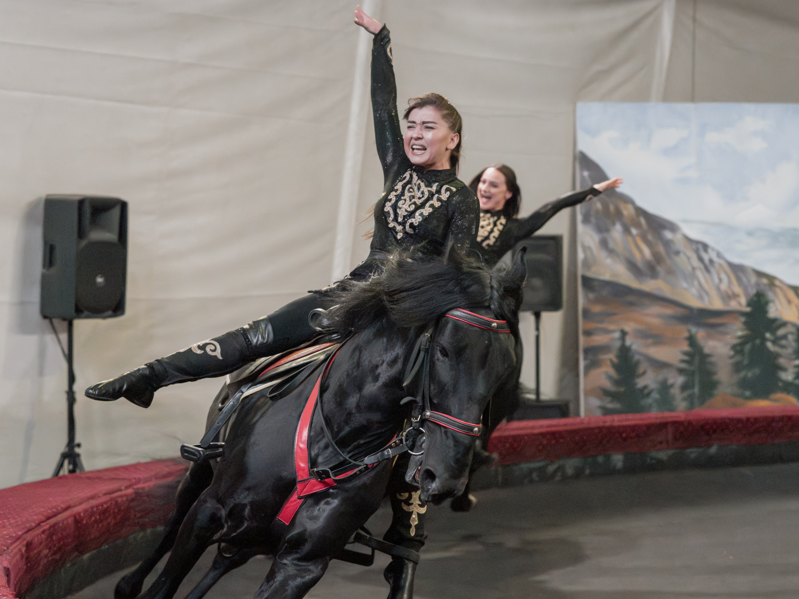 Конный театр «Нарты». Репортажный фотограф в Красной Поляне и Сочи Павлюченко Екатерина