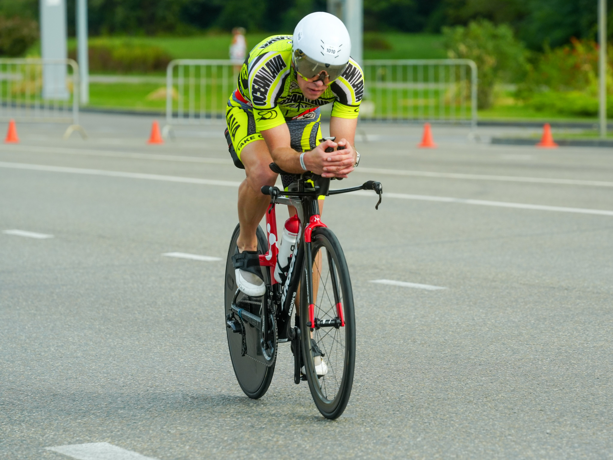 Фотоотчет партнерской интеграции для компании TELE2 на фестивале Ironstar. Репортажный фотограф в Красной Поляне и Сочи Павлюченко Екатерина