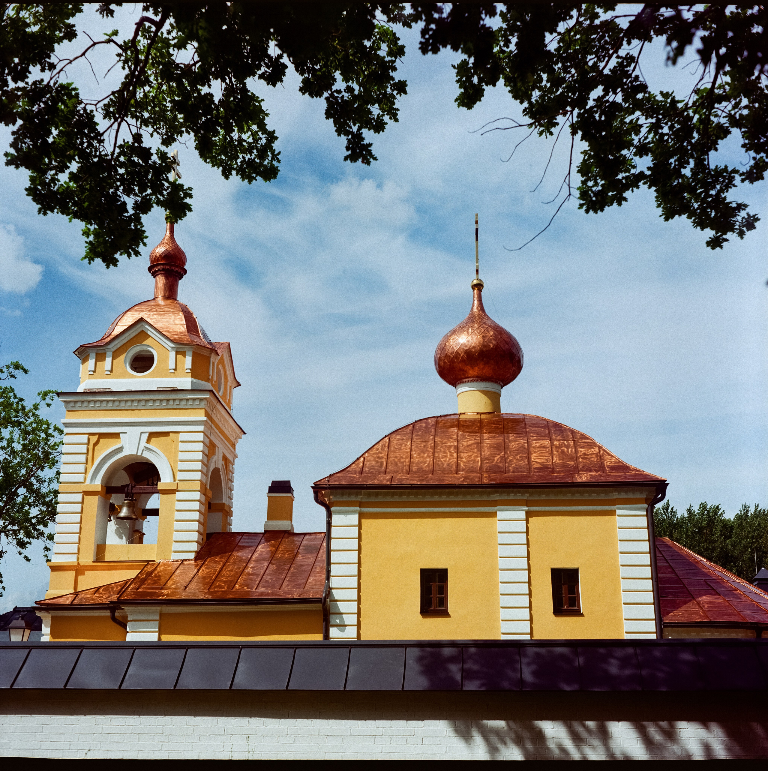 Коневский монастырь / Kodak Ektar 100 (просрочка) / Super Fujica-6